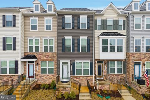 7124 EMALY JANE LN ELKRIDGE MD 21075