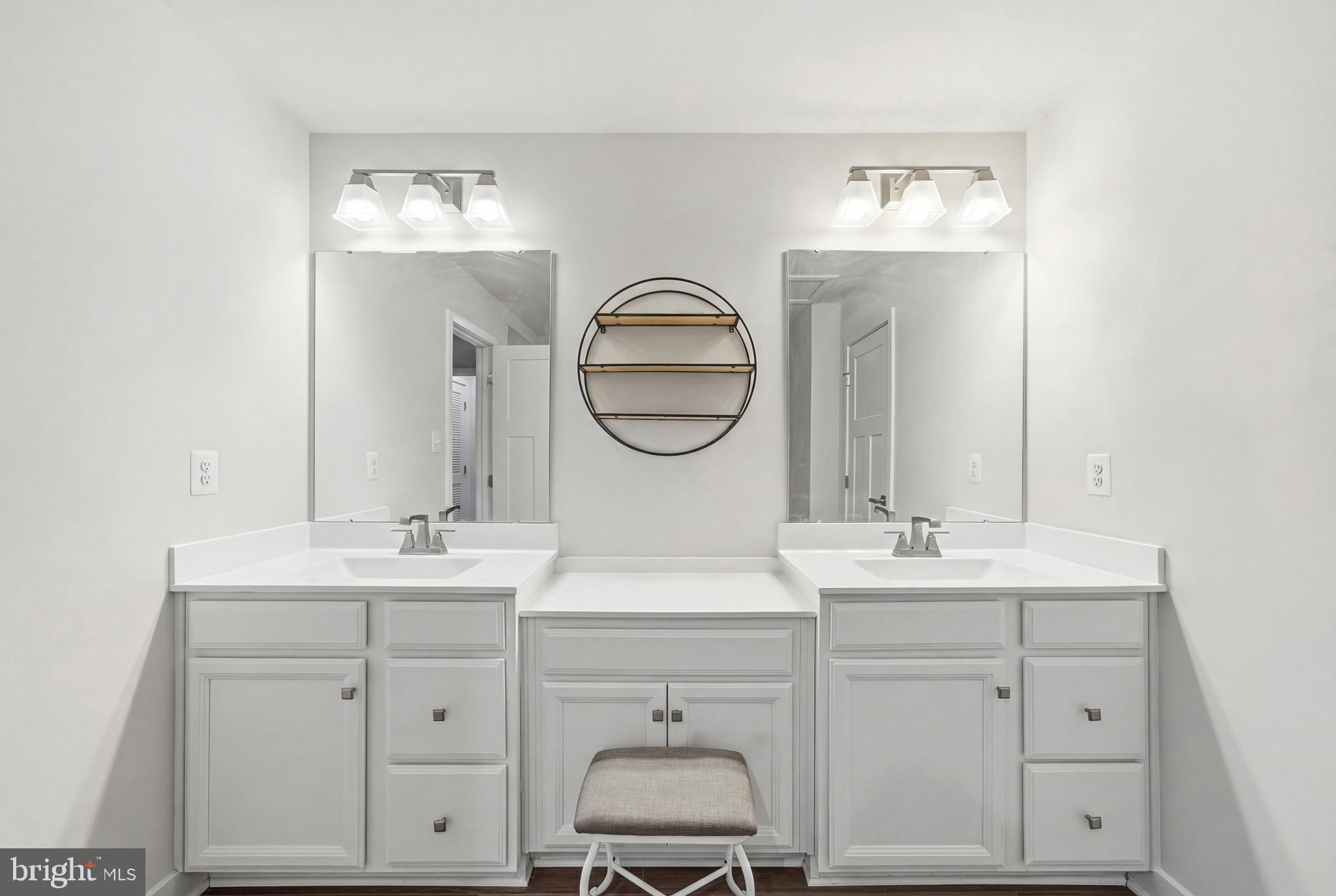 ELKRIDGE CROSSING - Residential