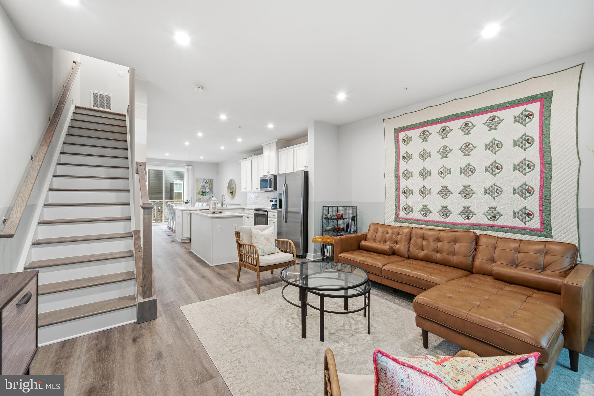 ELKRIDGE CROSSING - Residential