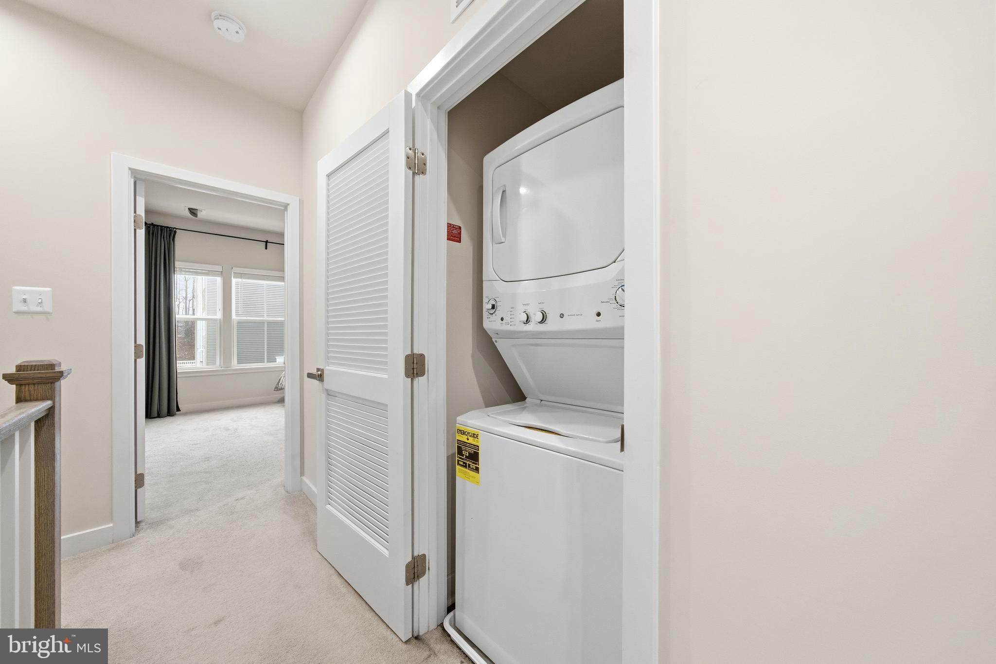 ELKRIDGE CROSSING - Residential