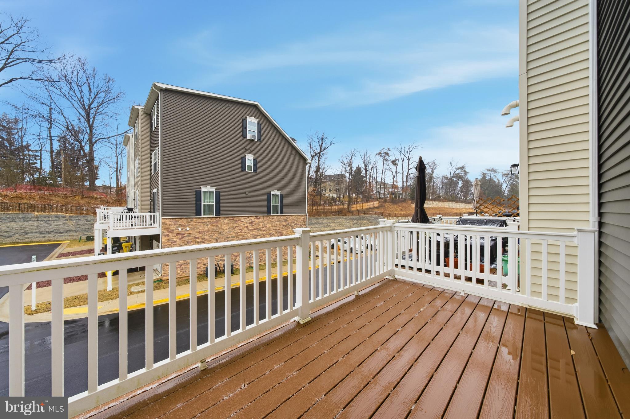 ELKRIDGE CROSSING - Residential