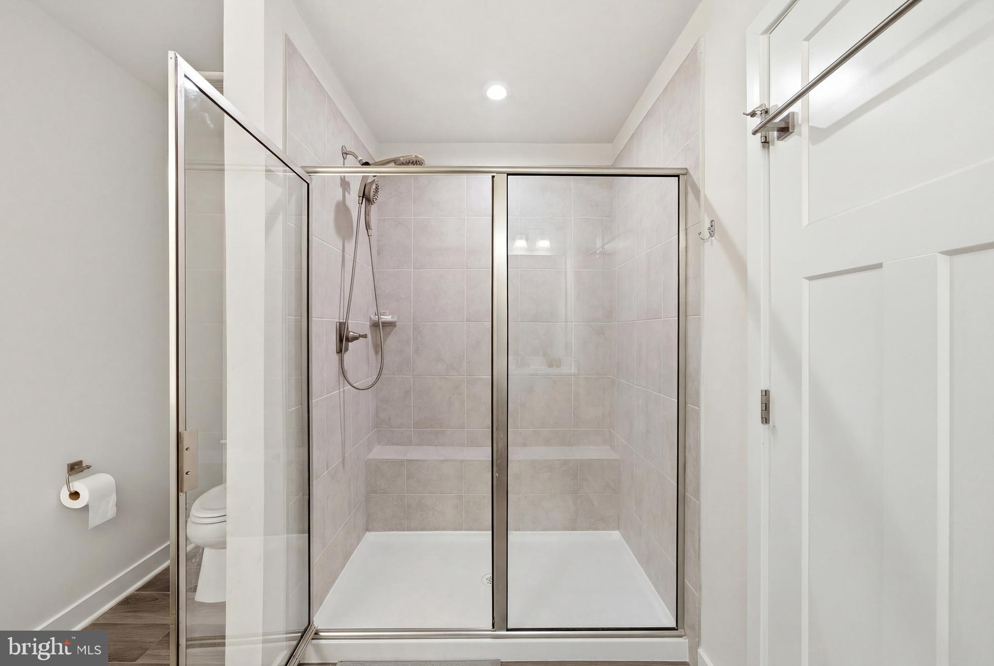 ELKRIDGE CROSSING - Residential