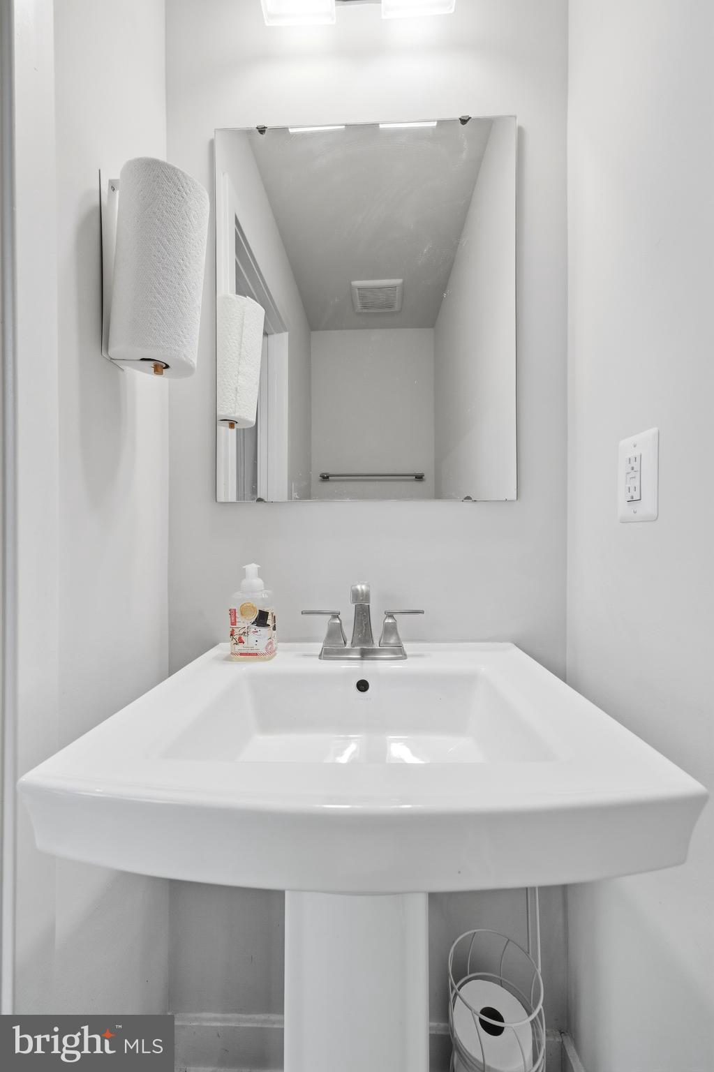 ELKRIDGE CROSSING - Residential