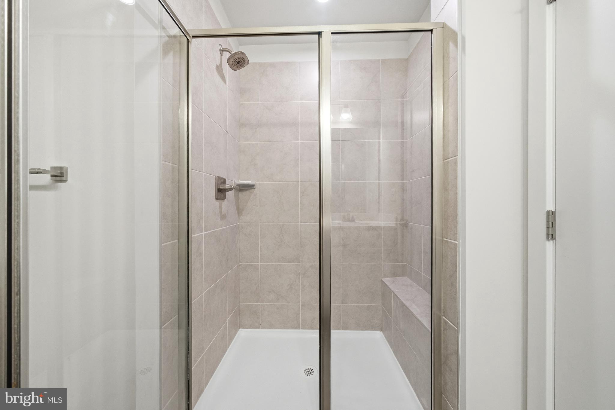 ELKRIDGE CROSSING - Residential