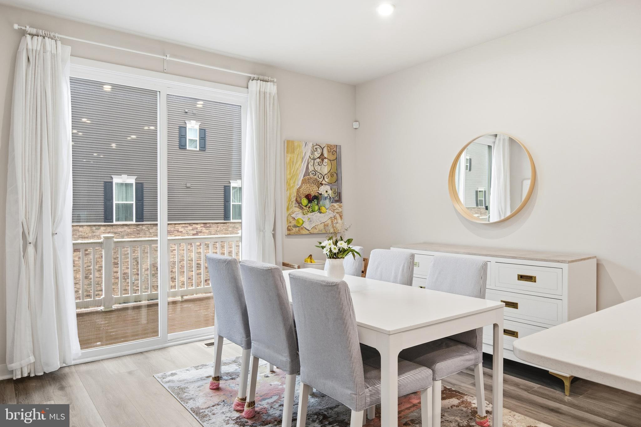 ELKRIDGE CROSSING - Residential