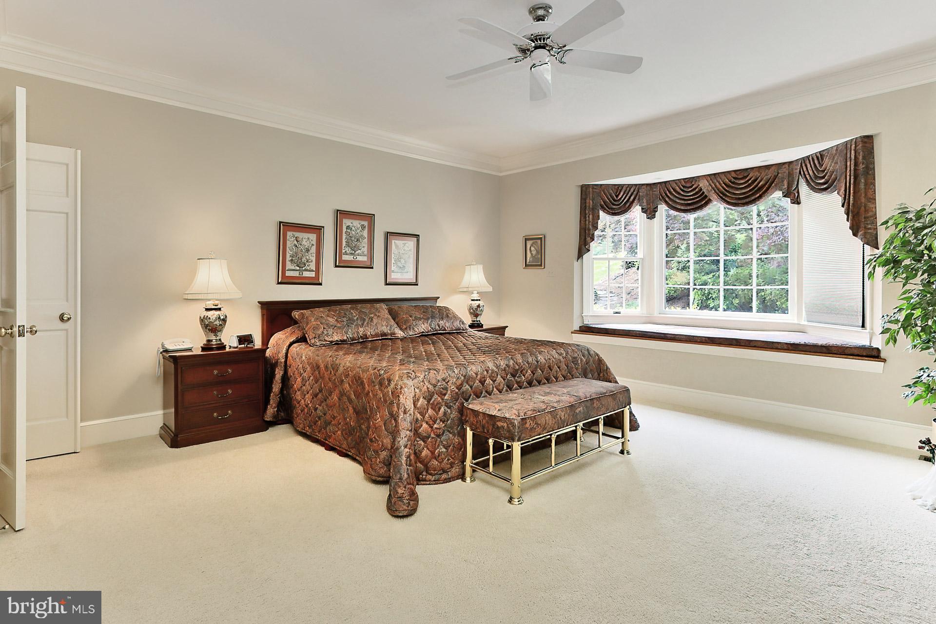 HUNTING HILLS - Residential