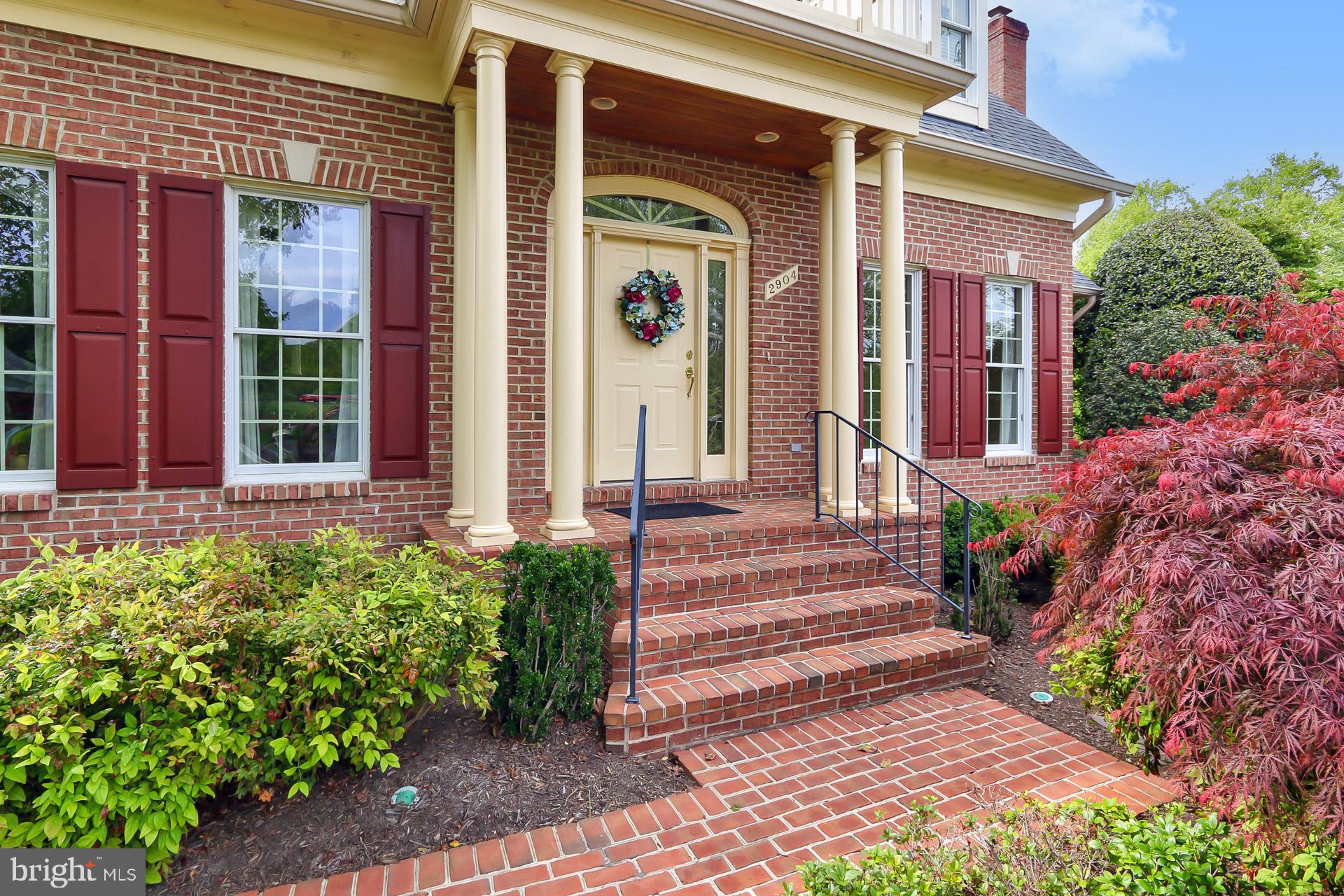 HUNTING HILLS - Residential