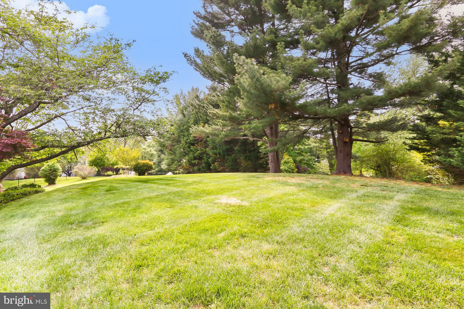 HUNTING HILLS - Residential