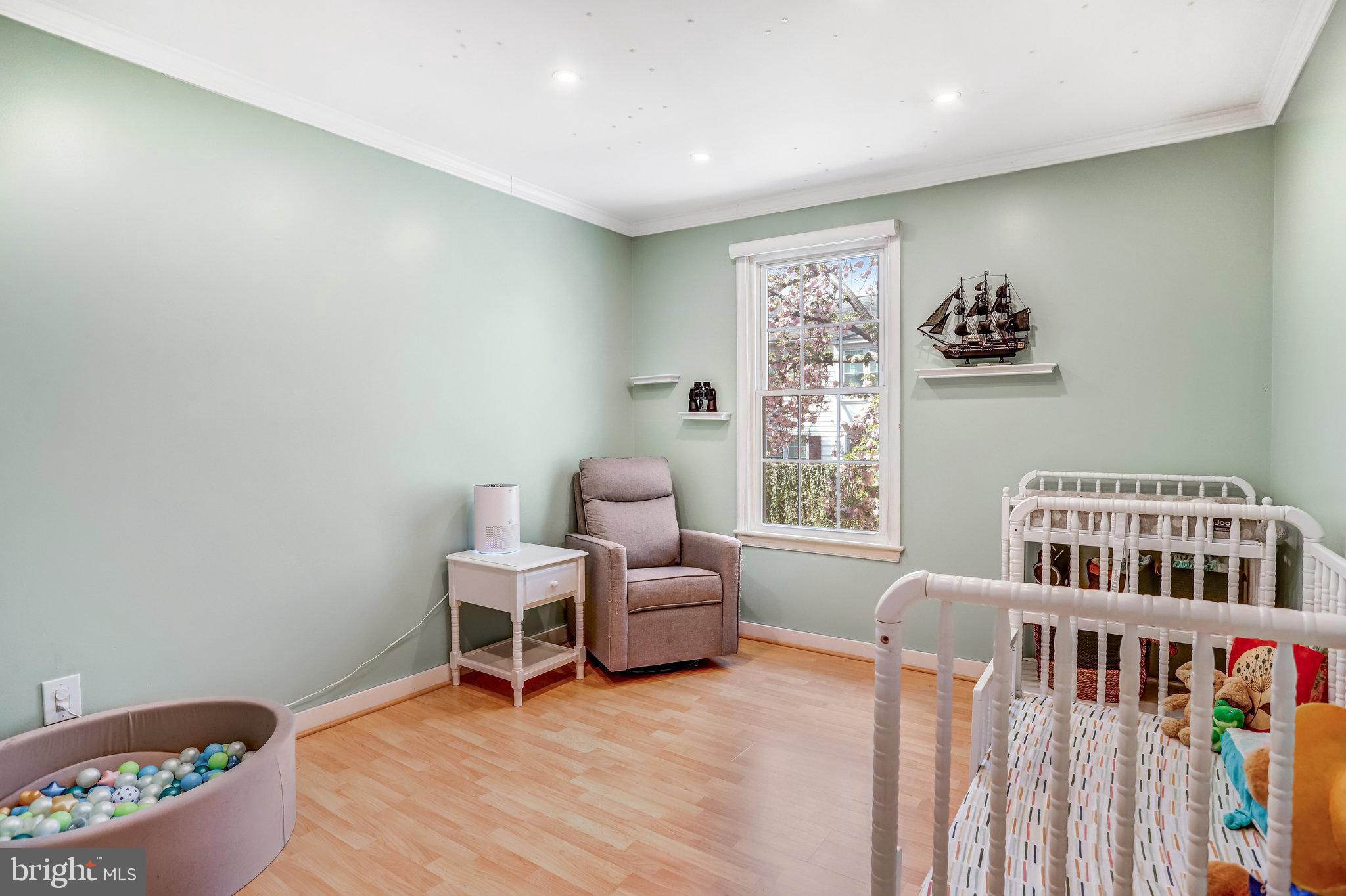 SHADOW OAK - Residential