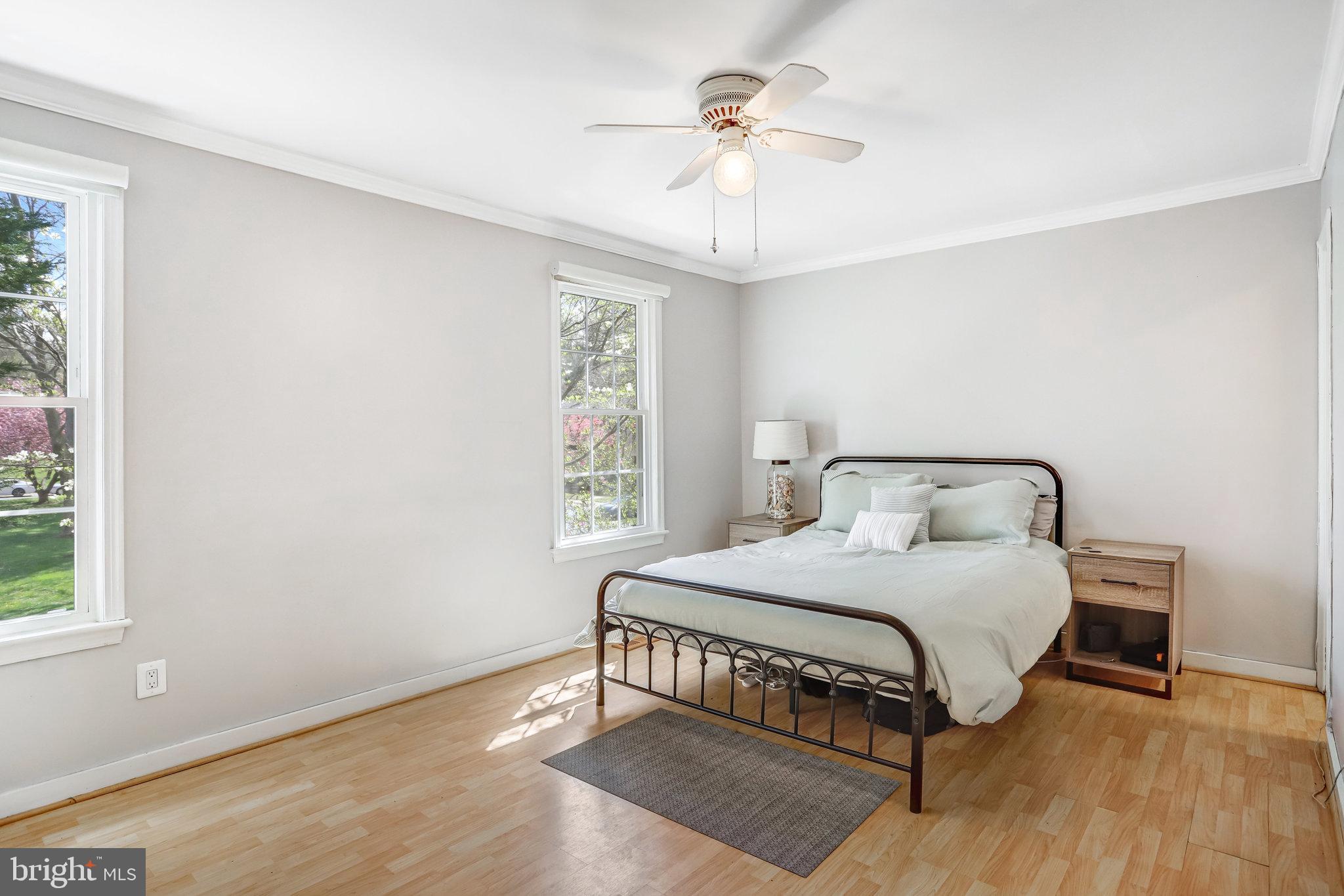 SHADOW OAK - Residential