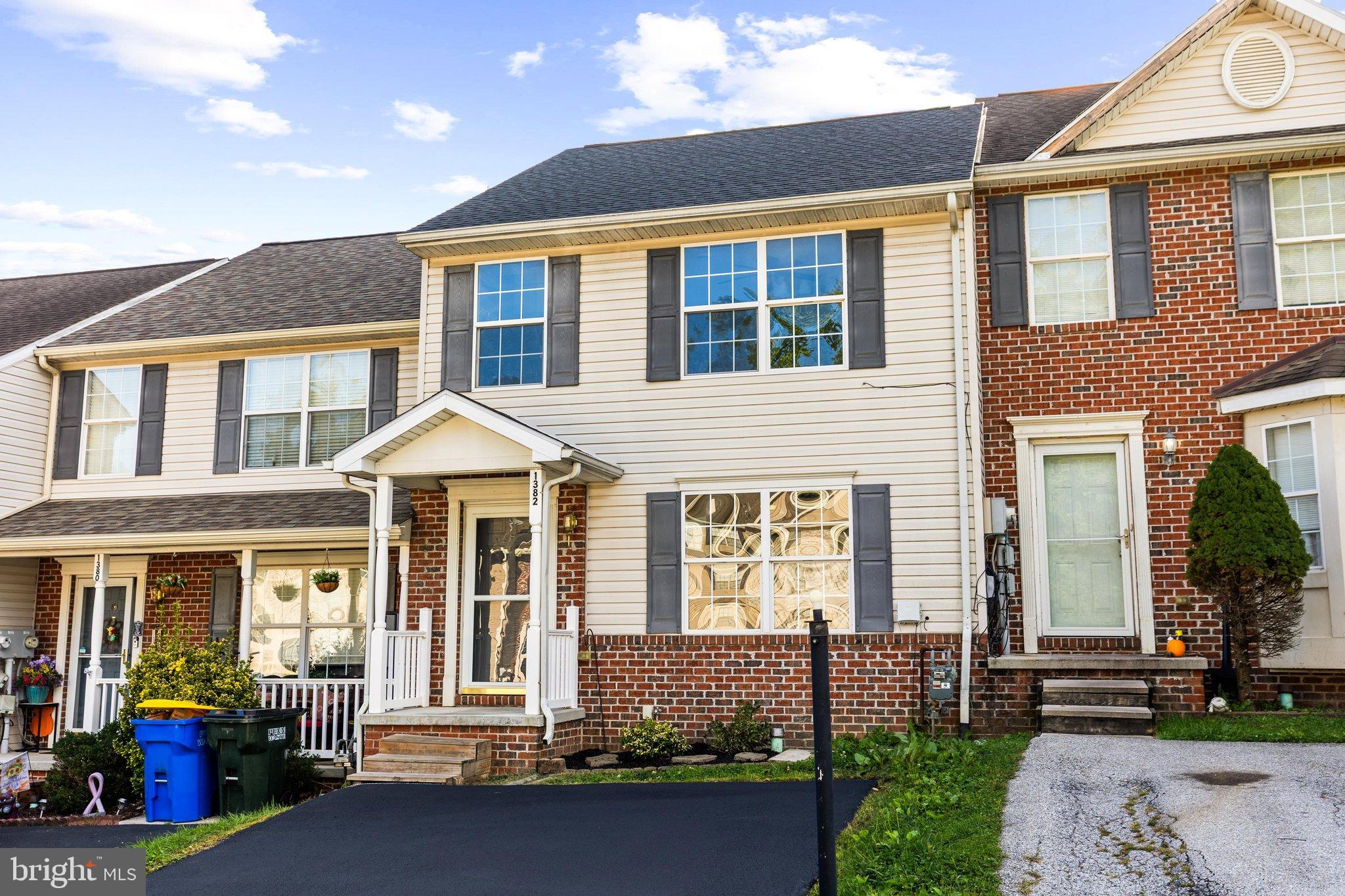 1382 WANDA DRIVE