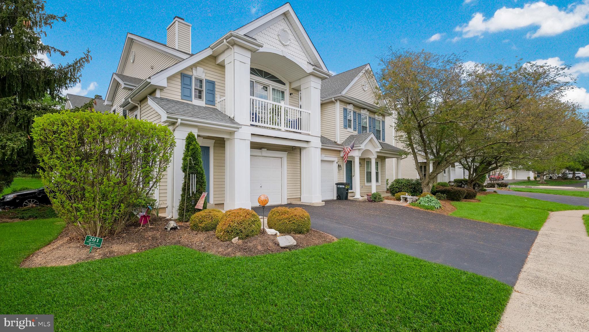 COUNTRY CROSSING - Residential