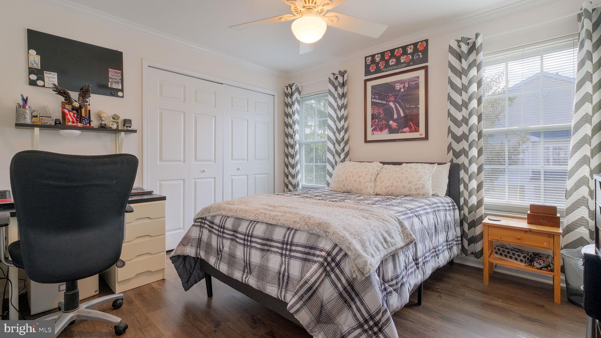 COUNTRY CROSSING - Residential