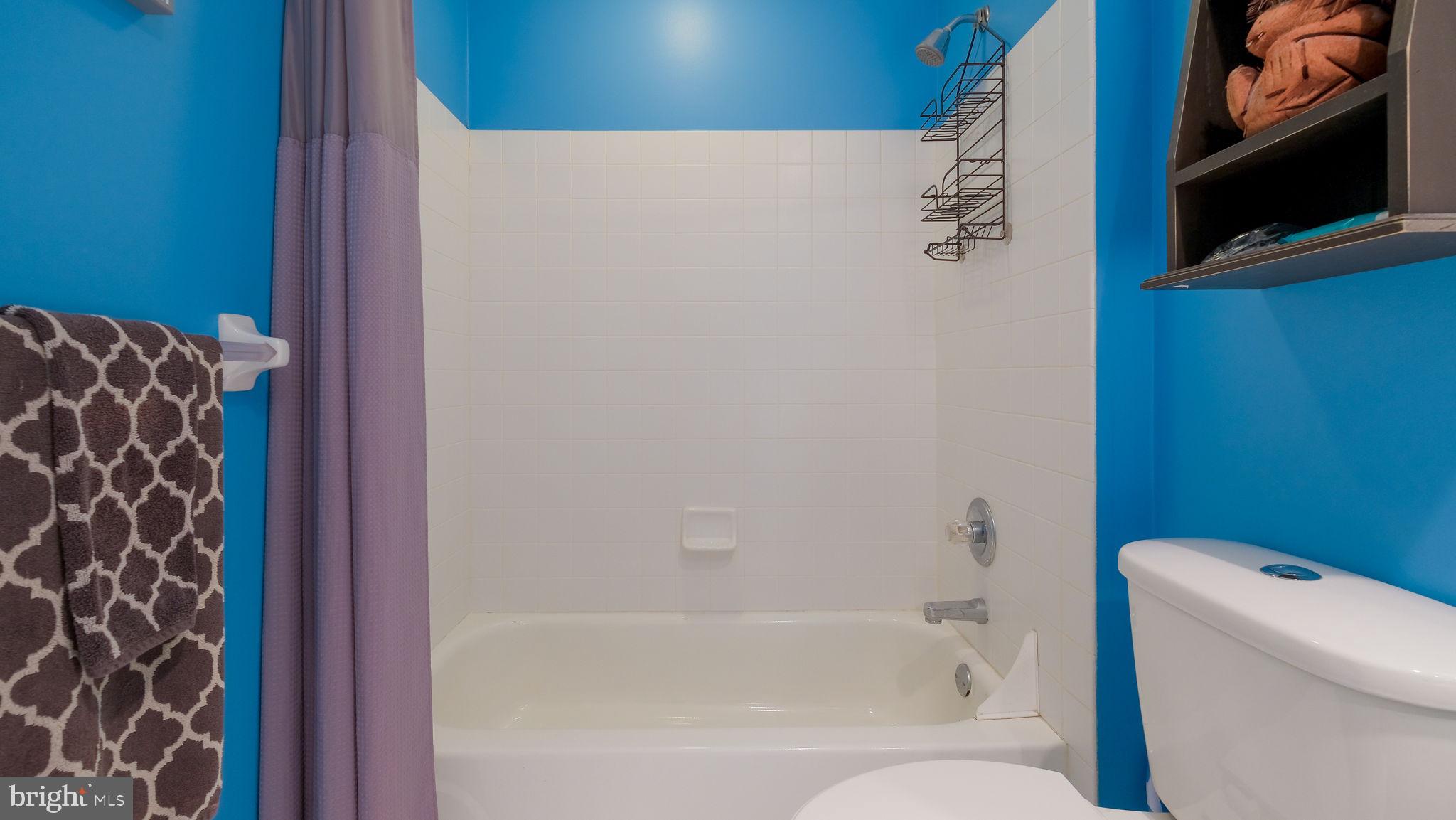 COUNTRY CROSSING - Residential