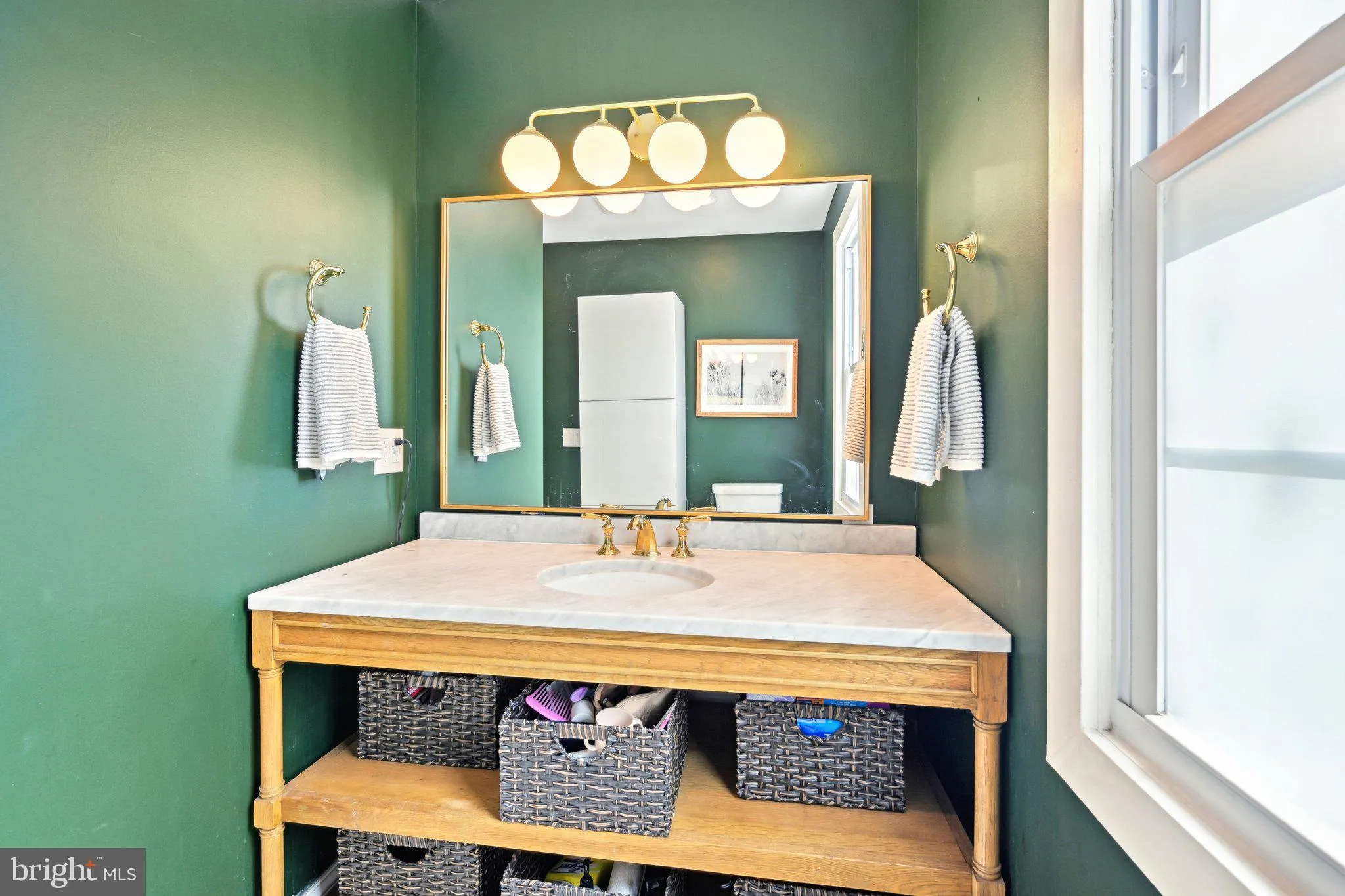 Jenkintown, Pennsylvania 19046, United States, 4 Bedrooms Bedrooms, ,4 BathroomsBathrooms,Residential,Contingent,110028