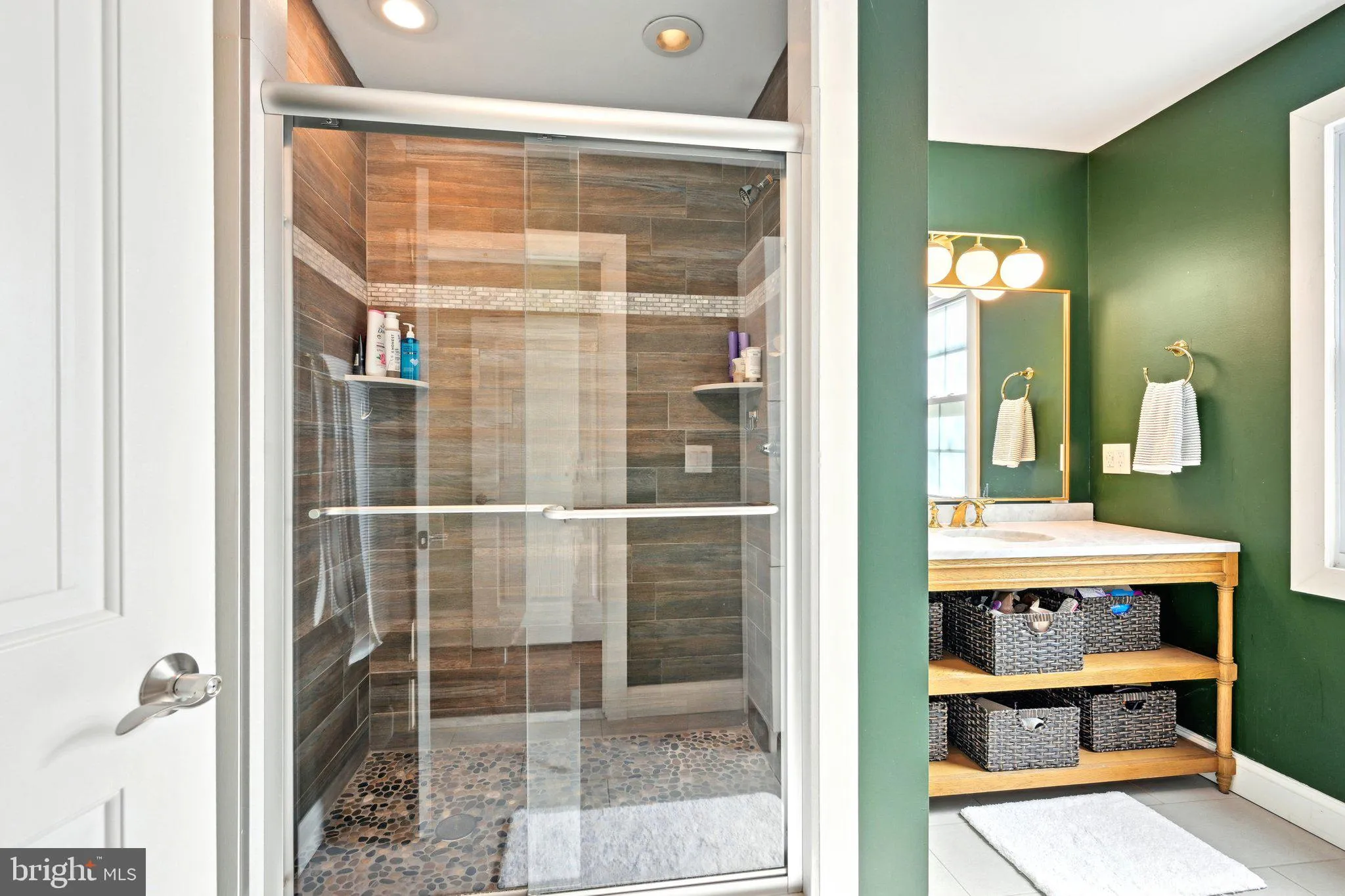 Jenkintown, Pennsylvania 19046, United States, 4 Bedrooms Bedrooms, ,4 BathroomsBathrooms,Residential,Contingent,110028