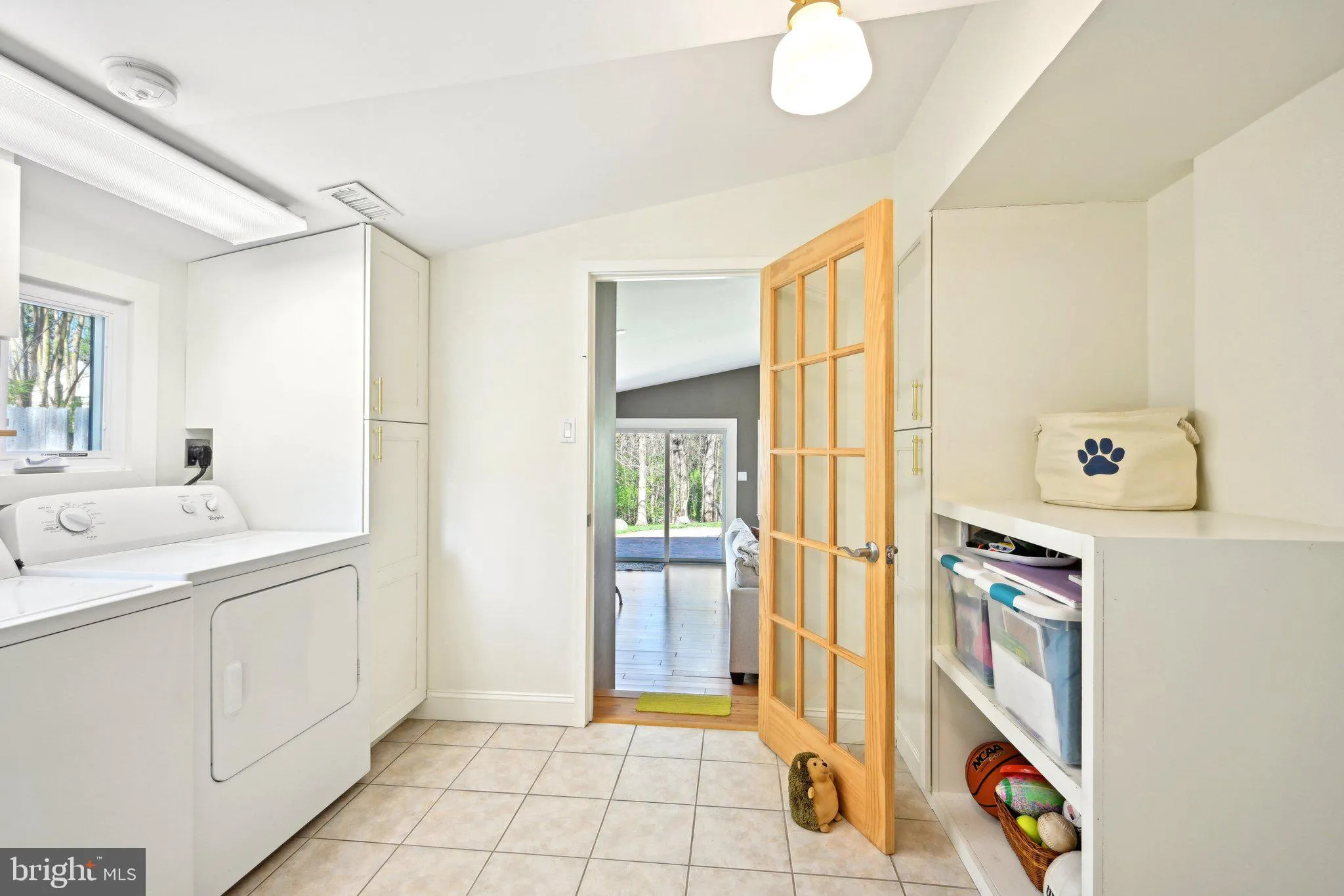 Jenkintown, Pennsylvania 19046, United States, 4 Bedrooms Bedrooms, ,4 BathroomsBathrooms,Residential,Contingent,110028