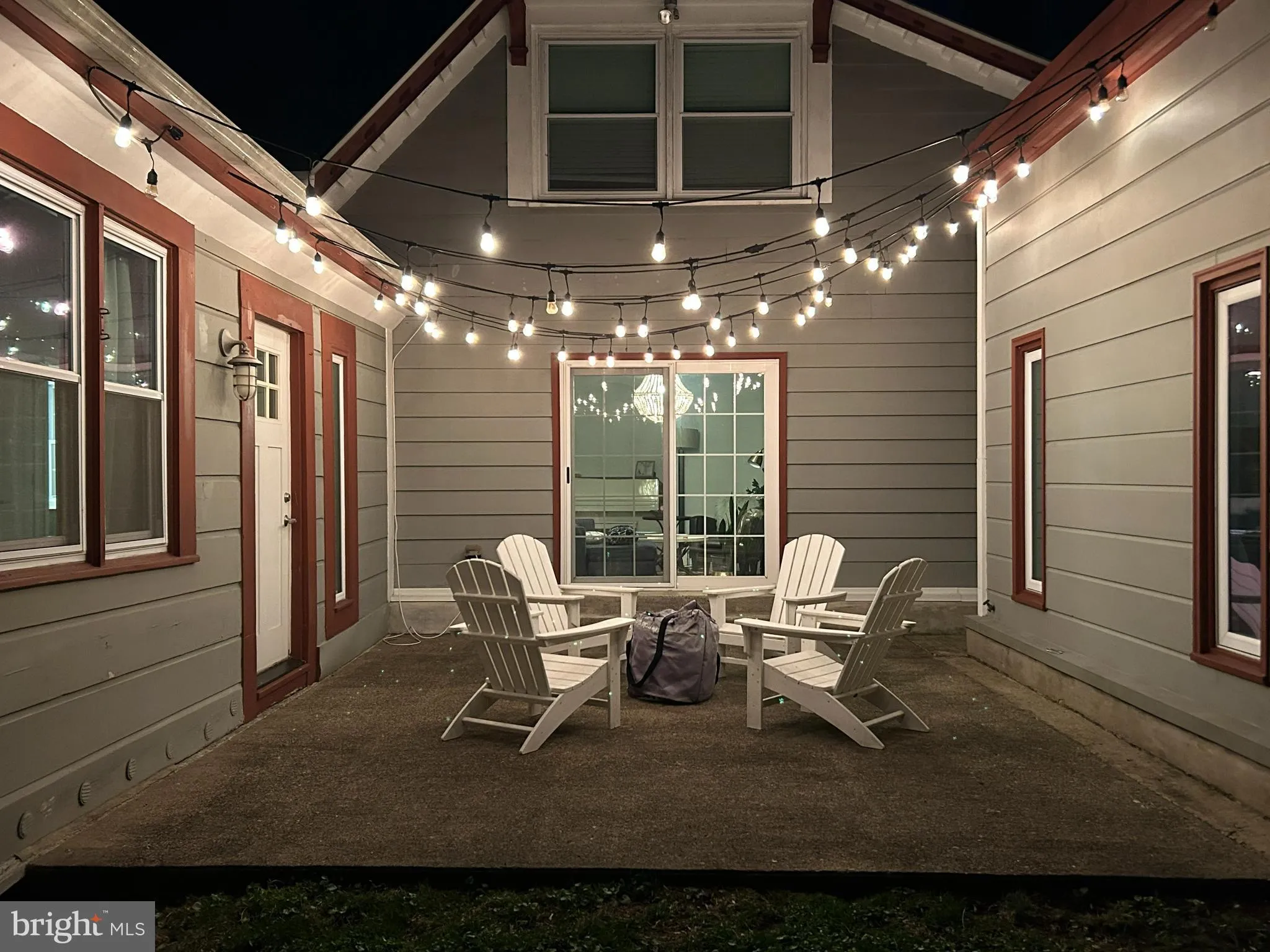 Jenkintown, Pennsylvania 19046, United States, 4 Bedrooms Bedrooms, ,4 BathroomsBathrooms,Residential,Contingent,110028