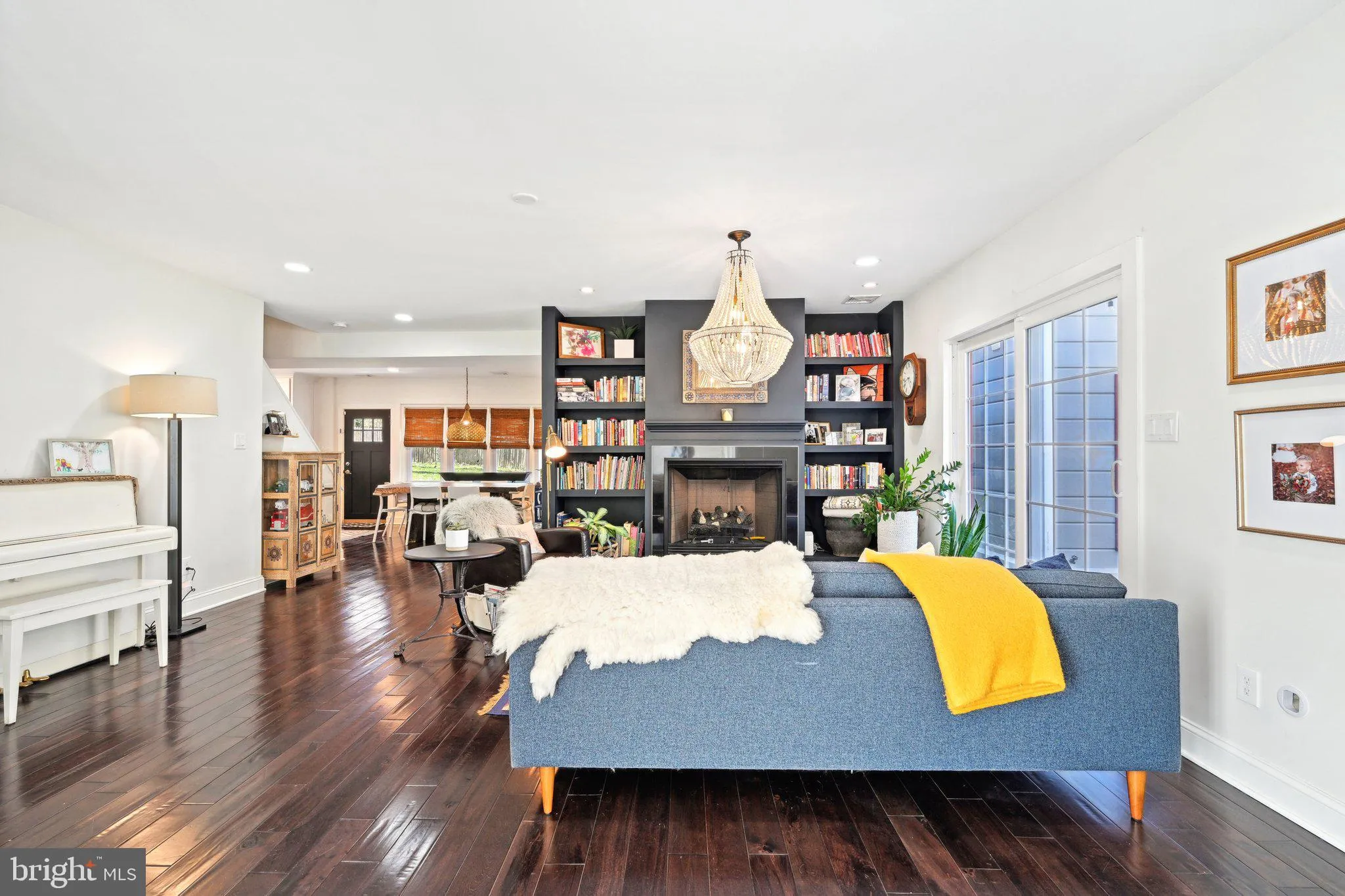 Jenkintown, Pennsylvania 19046, United States, 4 Bedrooms Bedrooms, ,4 BathroomsBathrooms,Residential,Contingent,110028