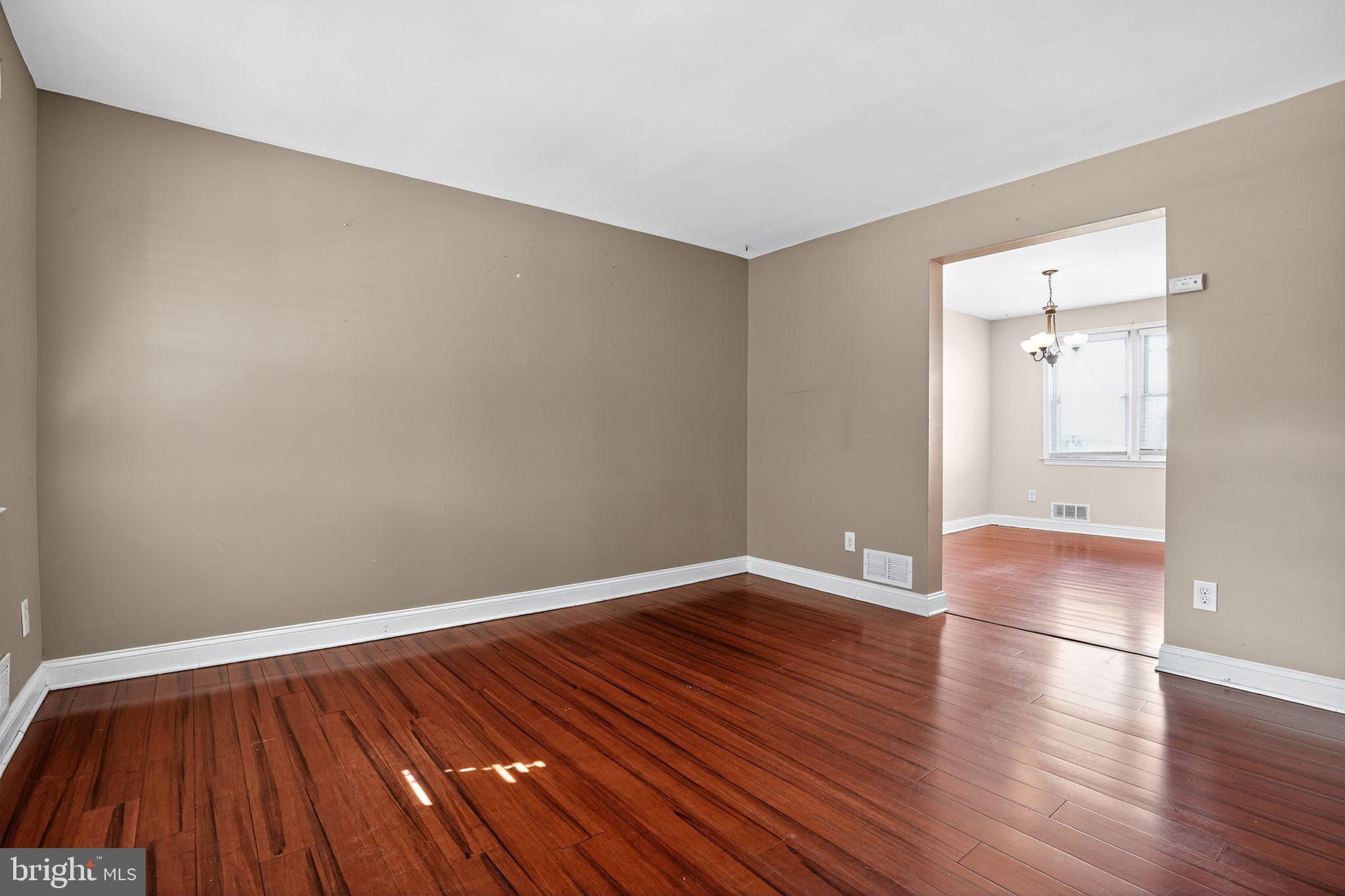 RIDGELEIGH - Residential