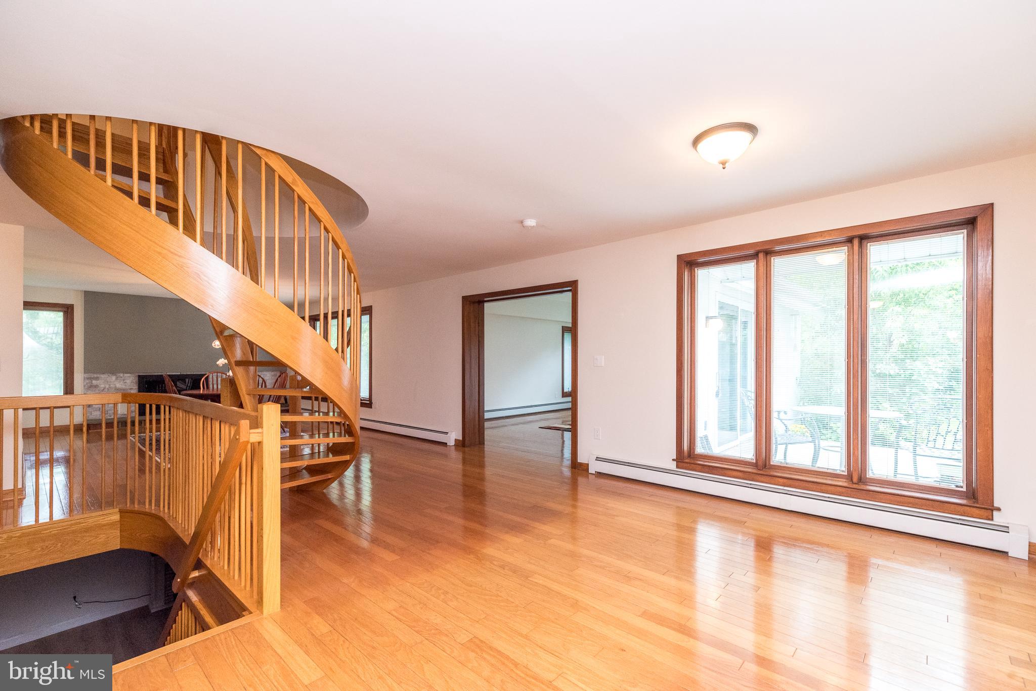 REGAL GLEN - Residential