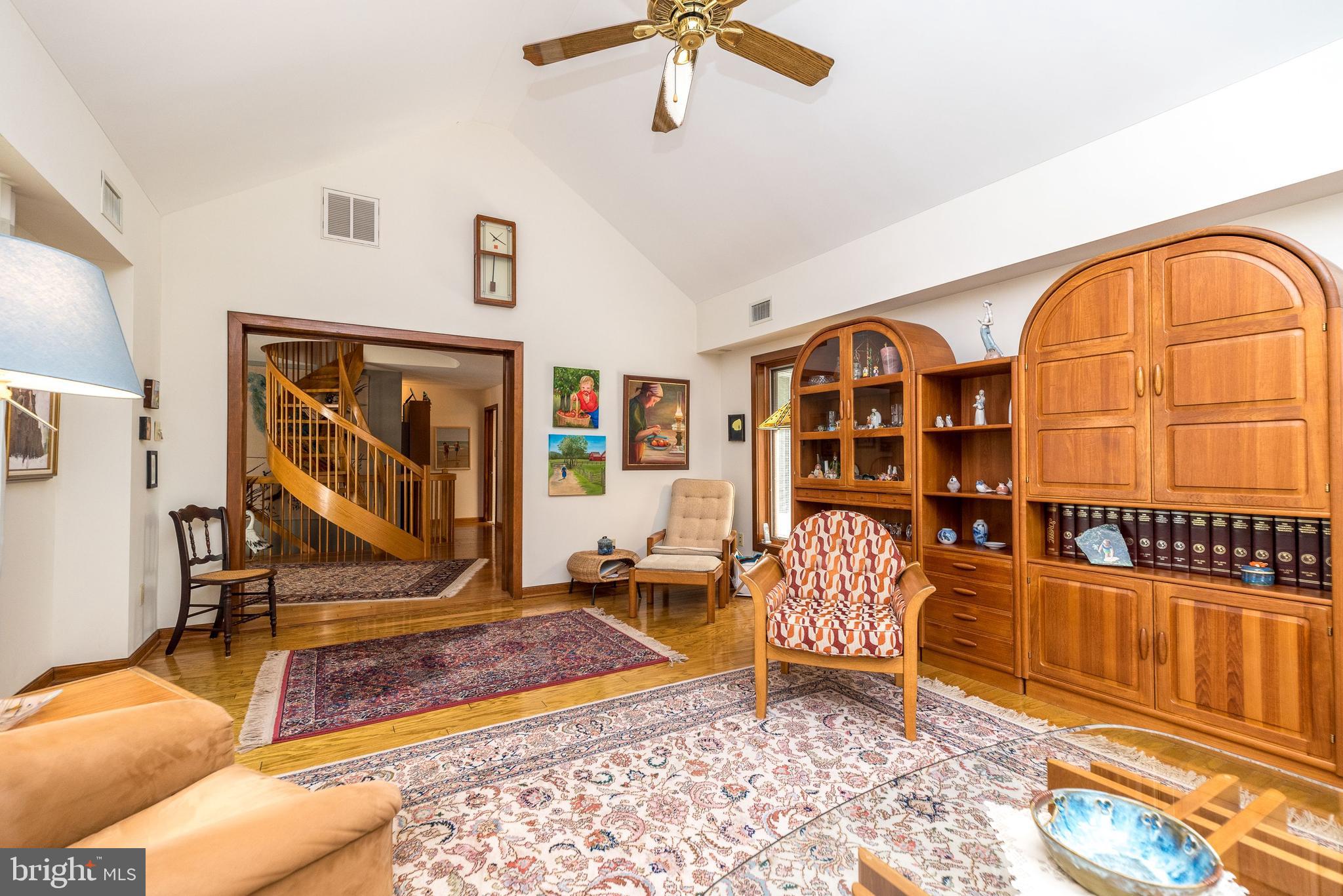 REGAL GLEN - Residential