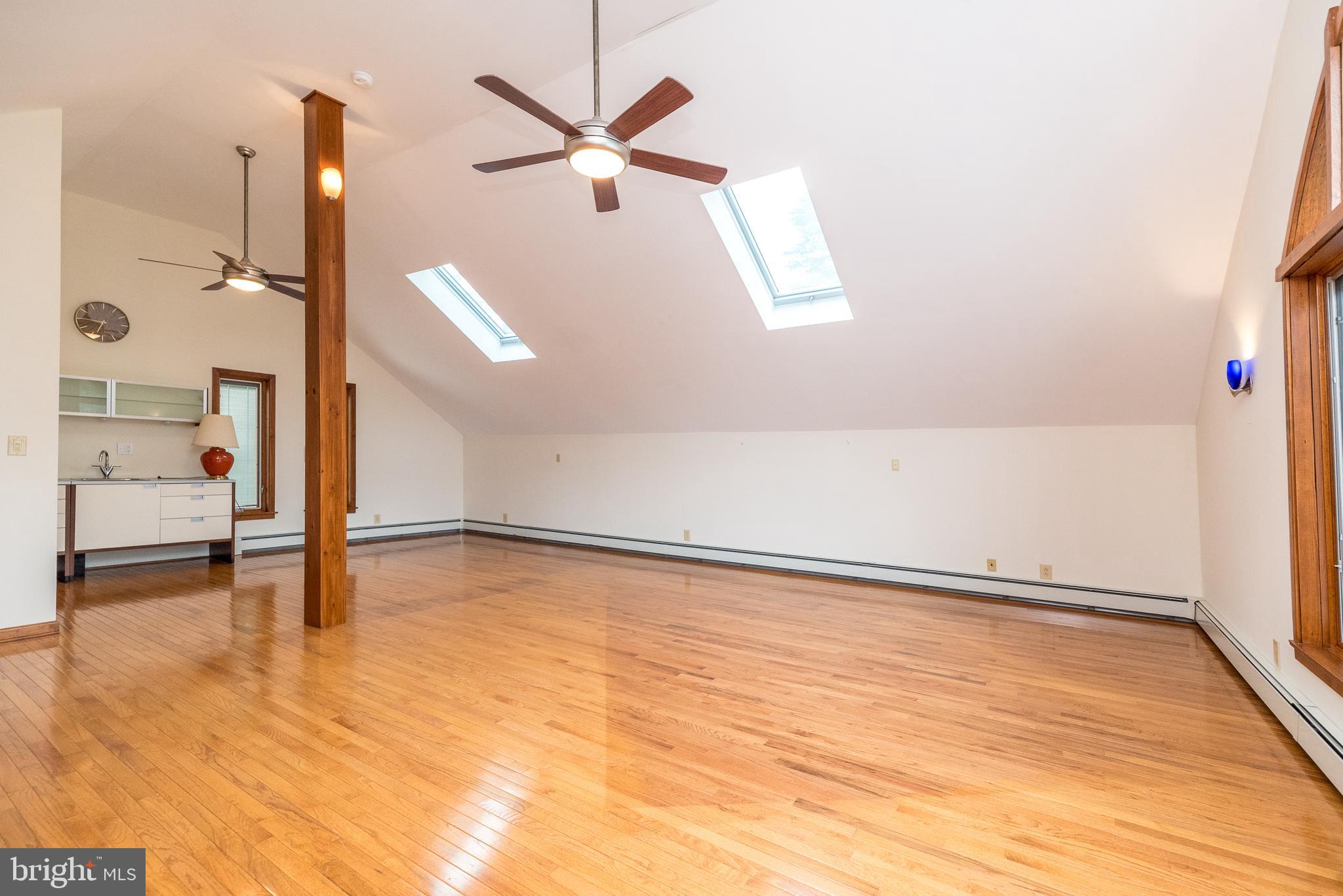 REGAL GLEN - Residential