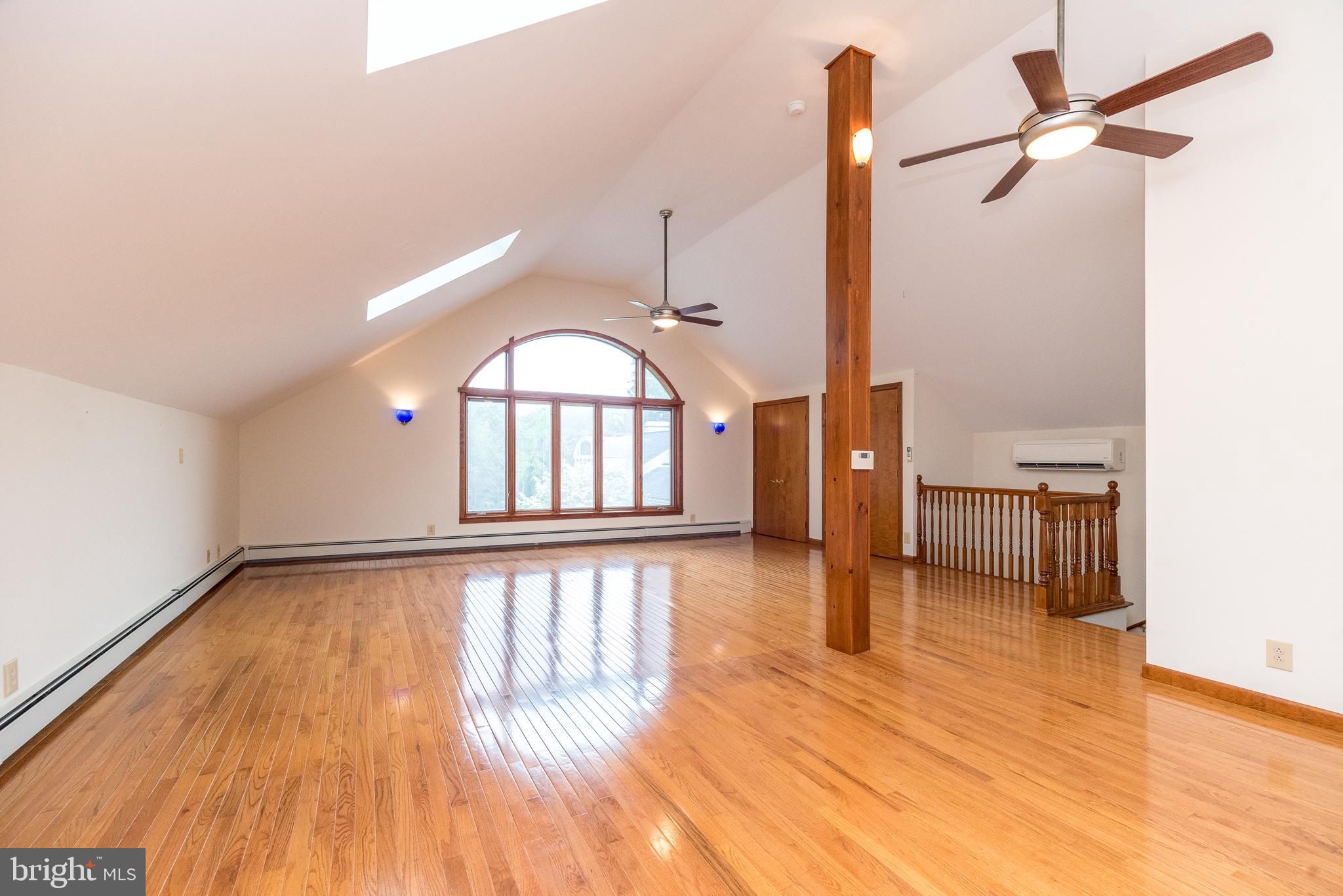 REGAL GLEN - Residential