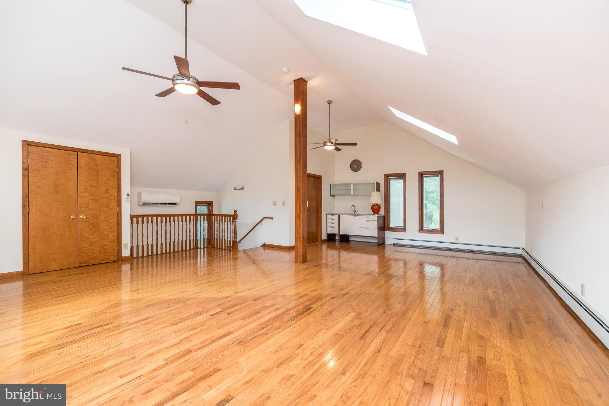 REGAL GLEN - Residential