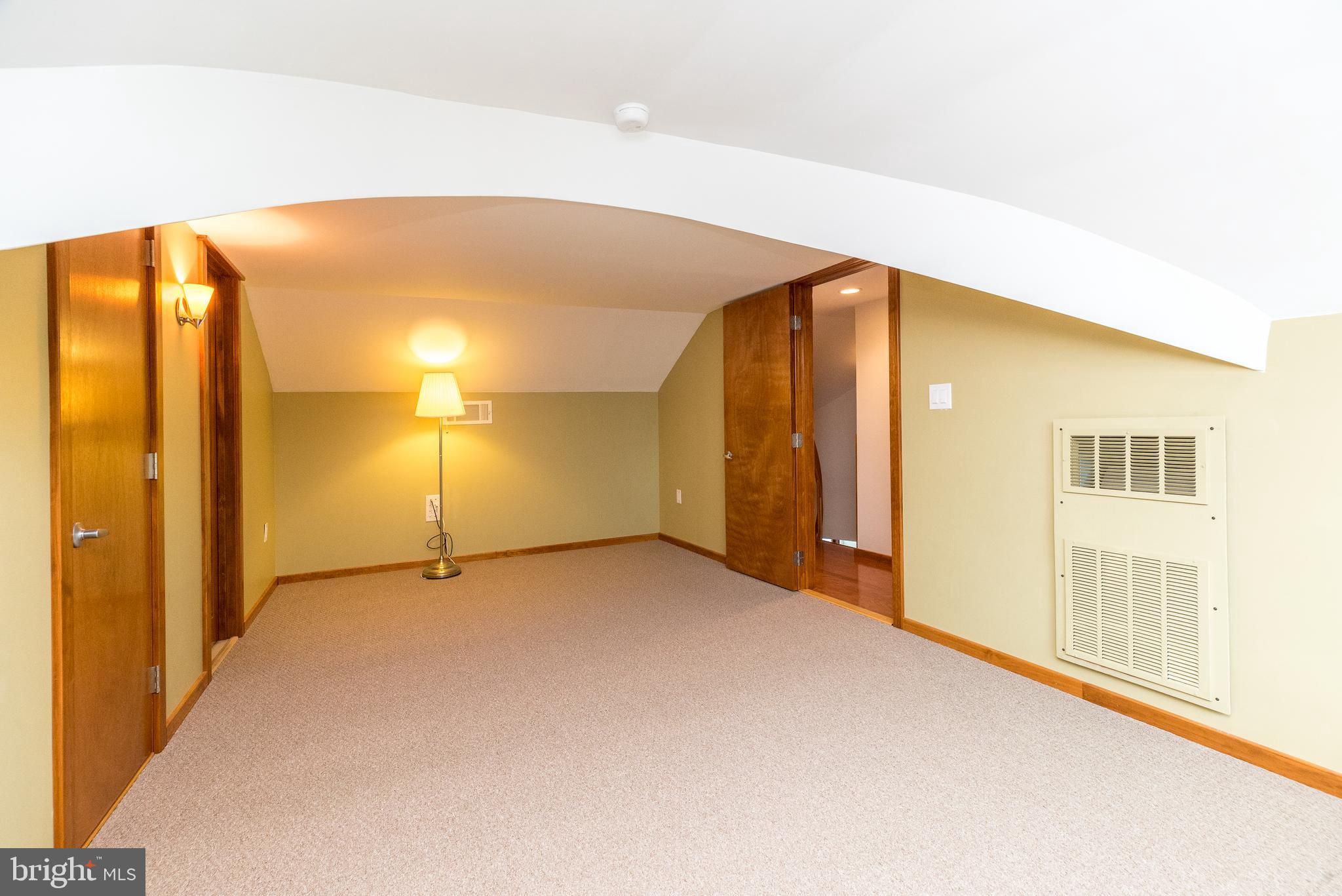 REGAL GLEN - Residential