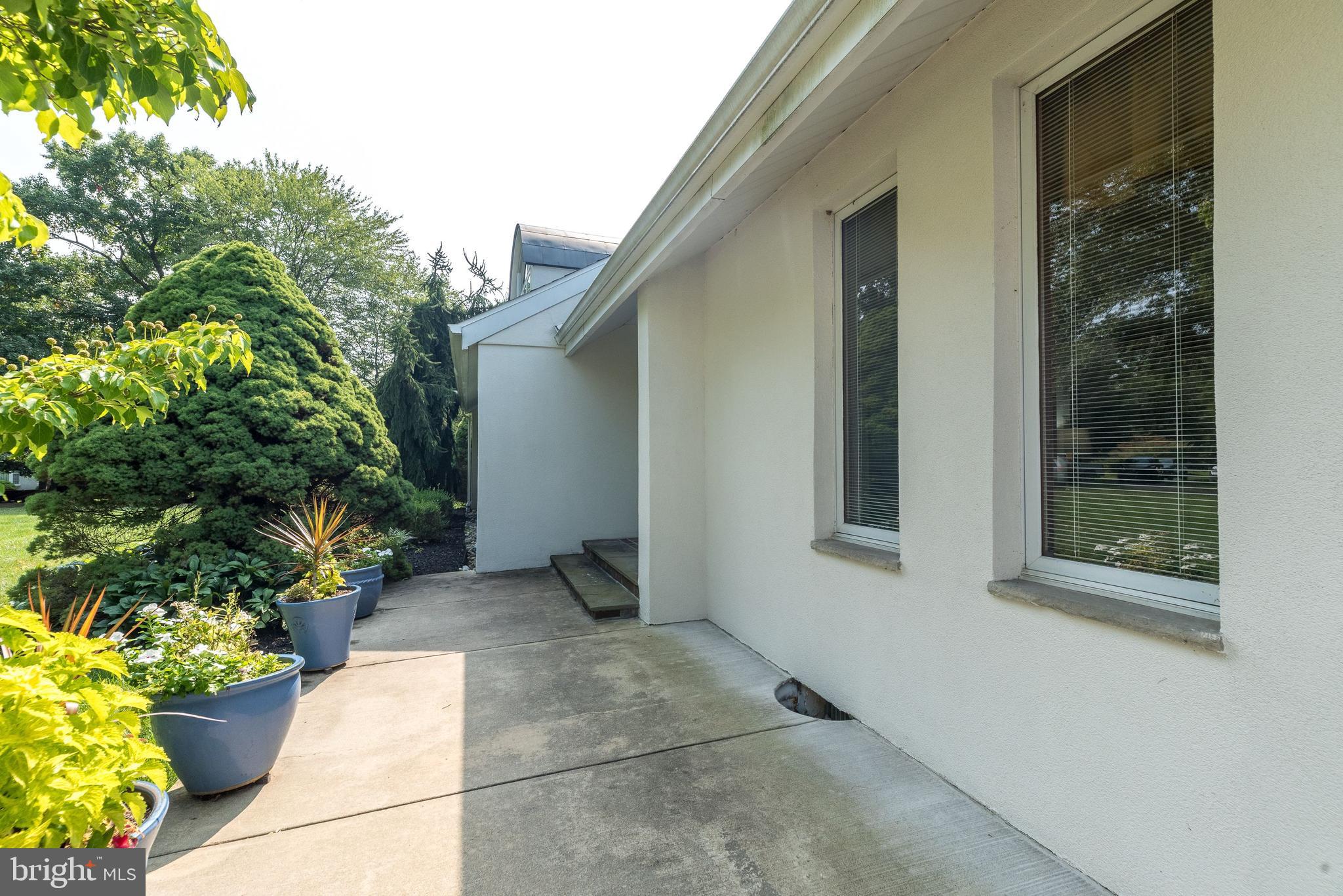 REGAL GLEN - Residential