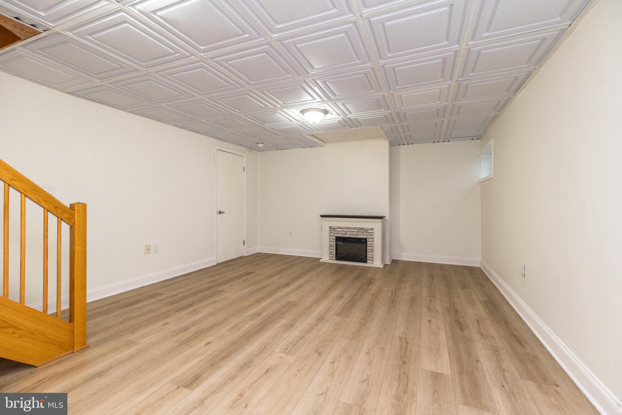 REGAL GLEN - Residential