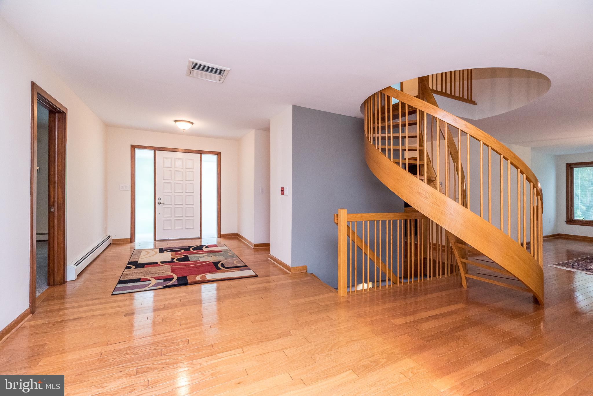 REGAL GLEN - Residential