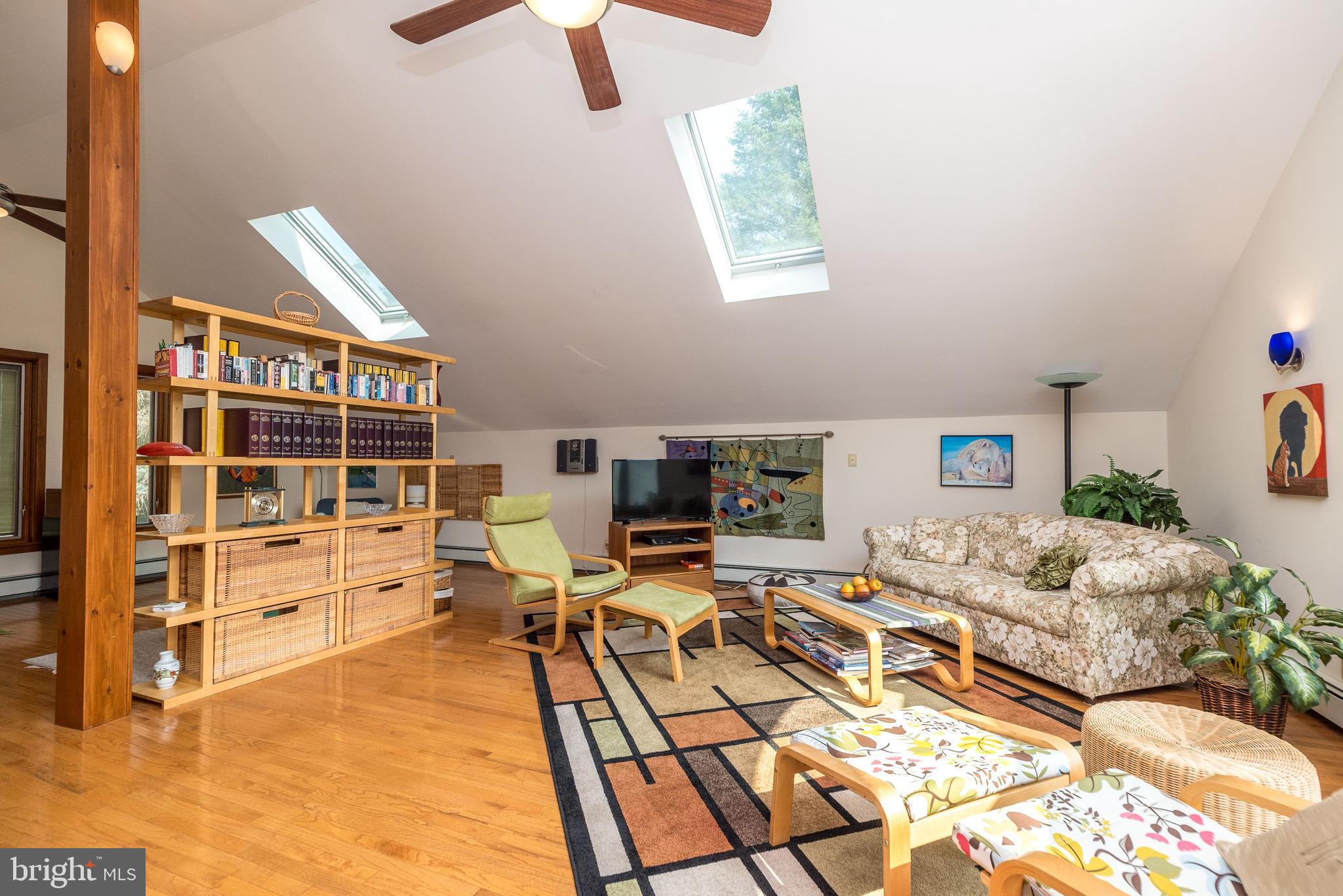 REGAL GLEN - Residential