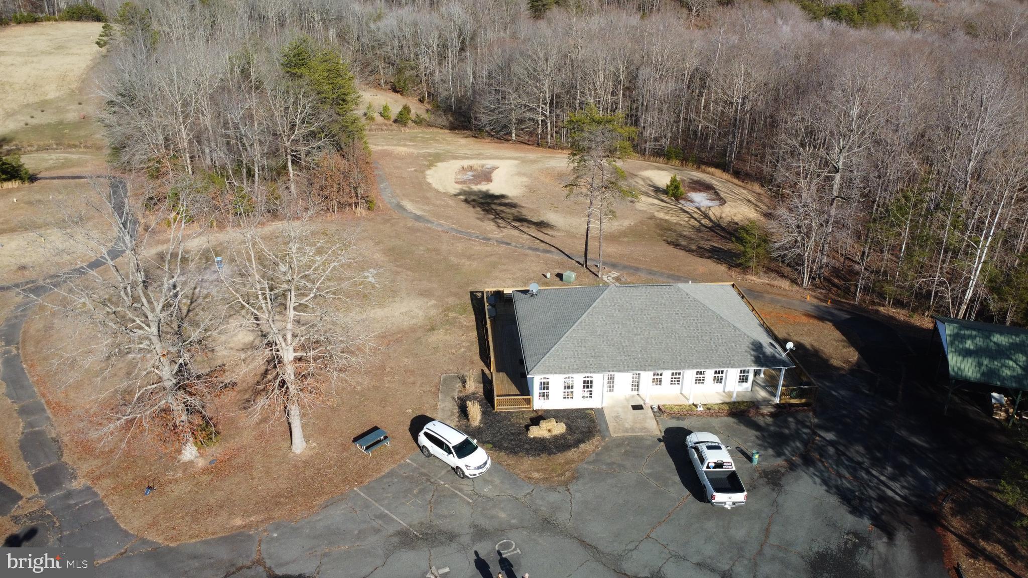 SHENANDOAH CROSSING COUNTRY CLUB - Land