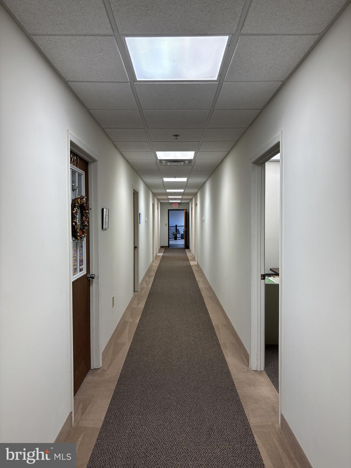 WILLOW SHADE - Commercial Lease