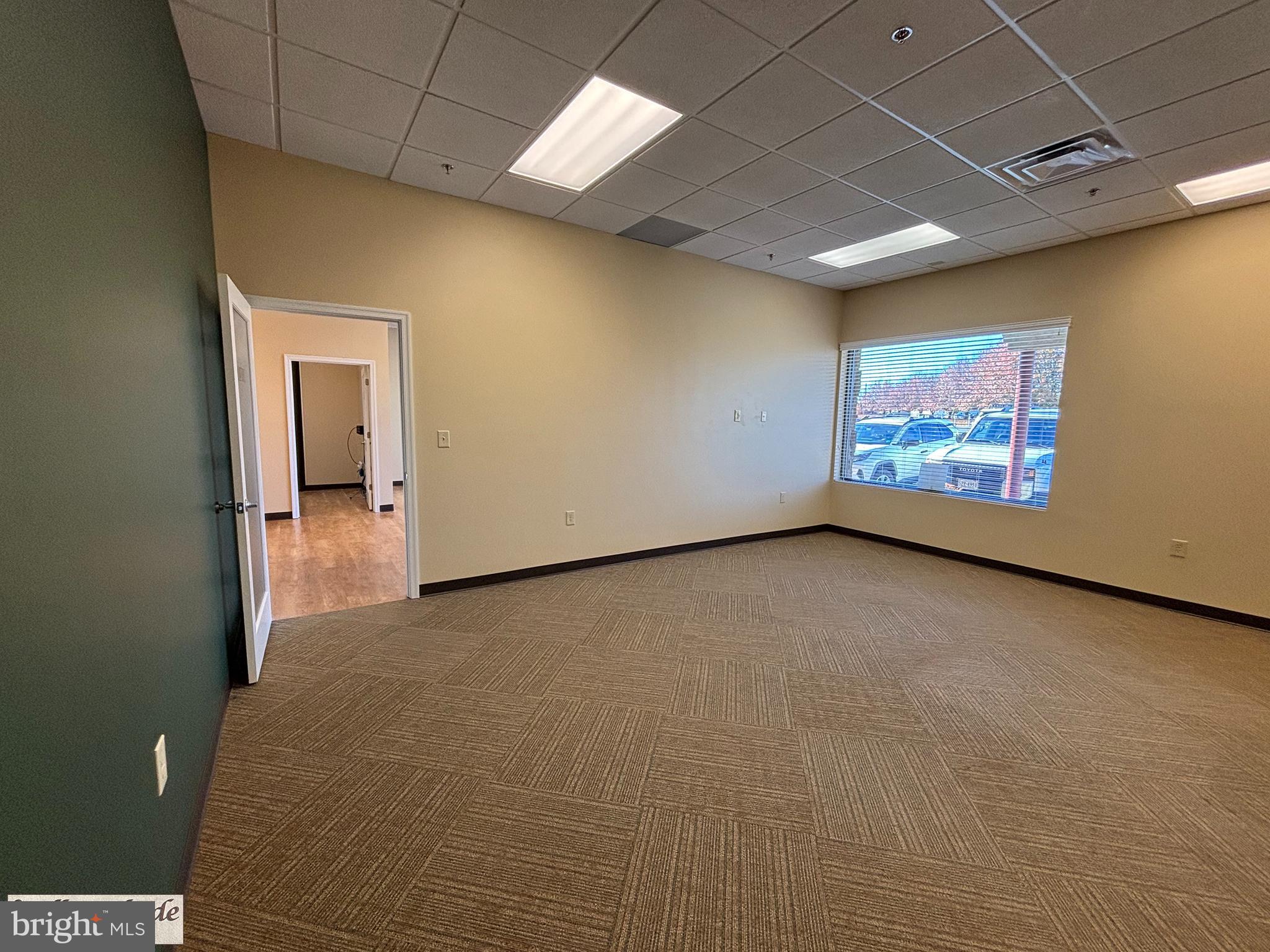 WILLOW SHADE - Commercial Lease