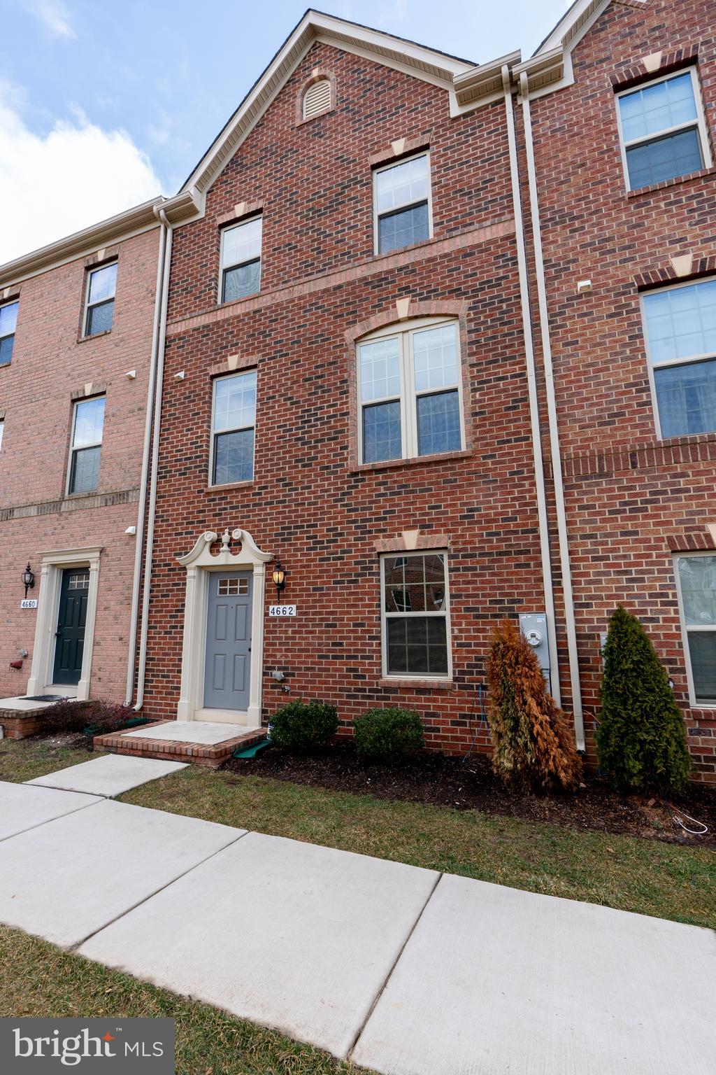 O'DONNELL SQUARE - Residential