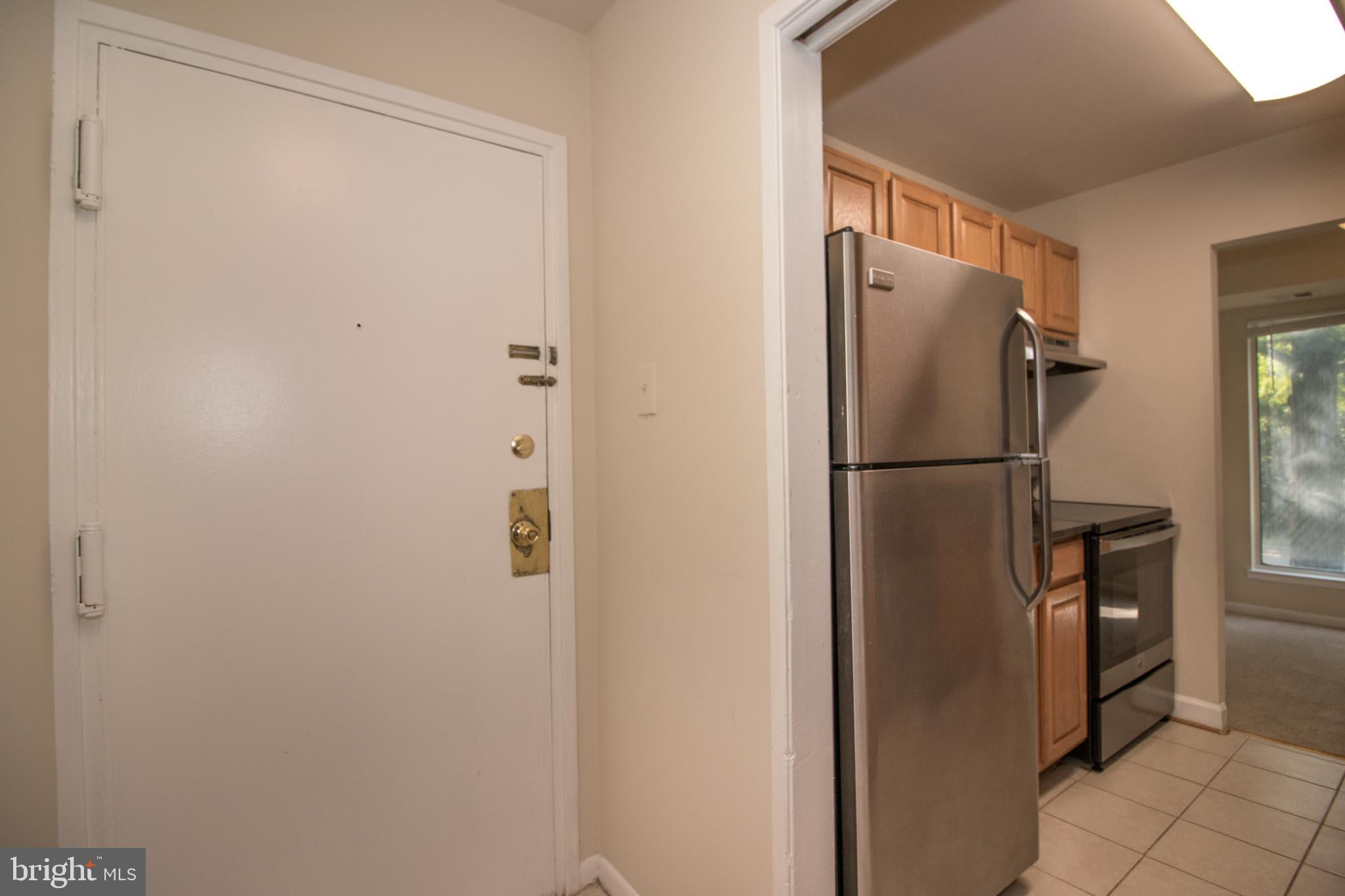 SUMMERTREE CONDO APTS - Residential