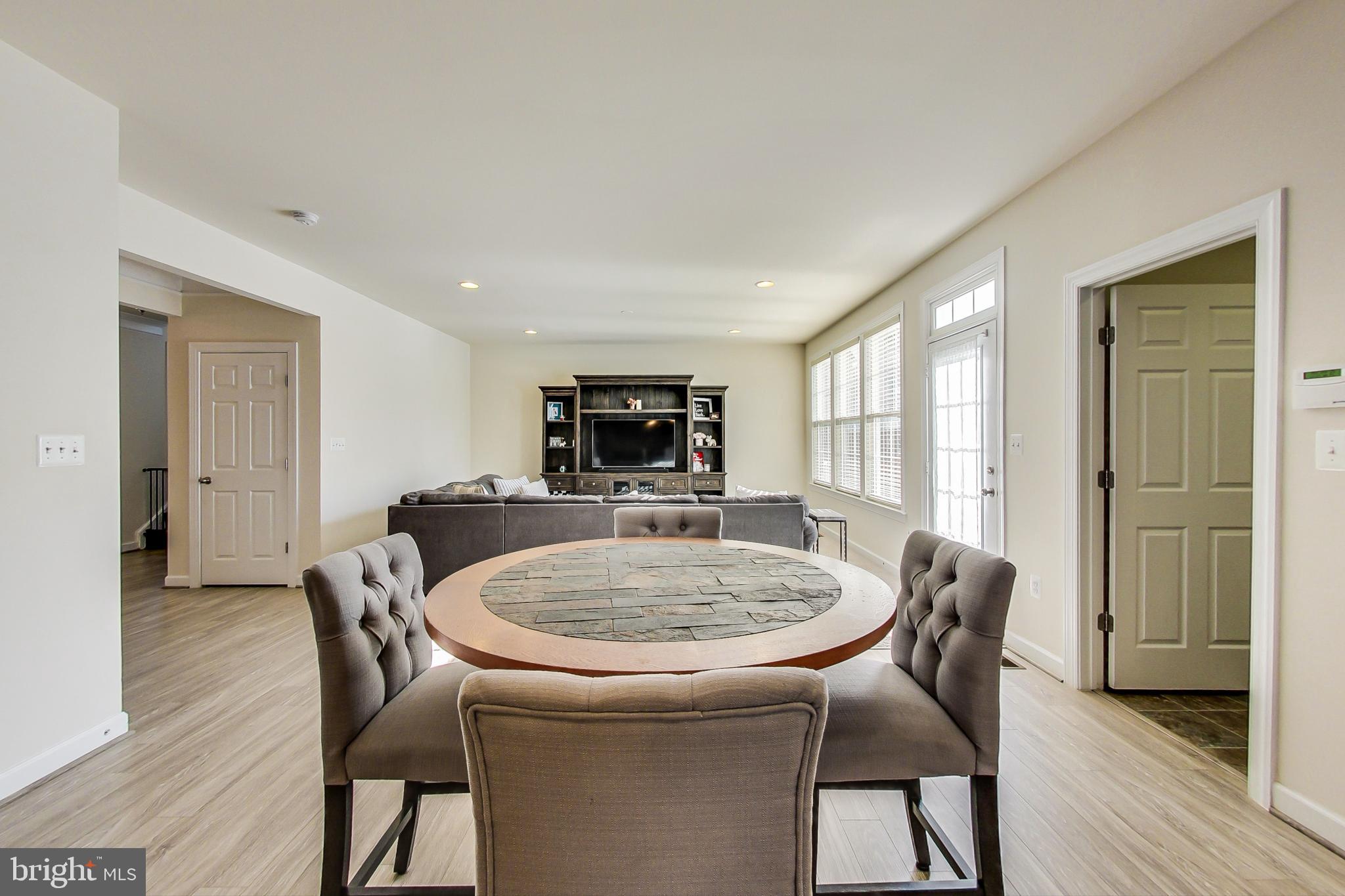 EMBREY MILL - Residential