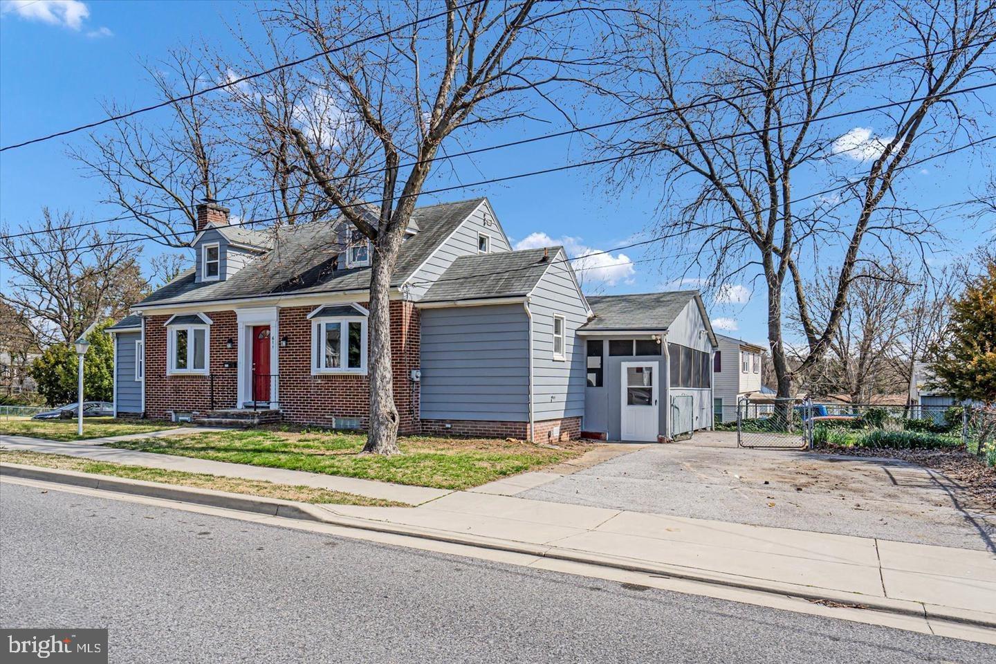611 WEST DRIVE