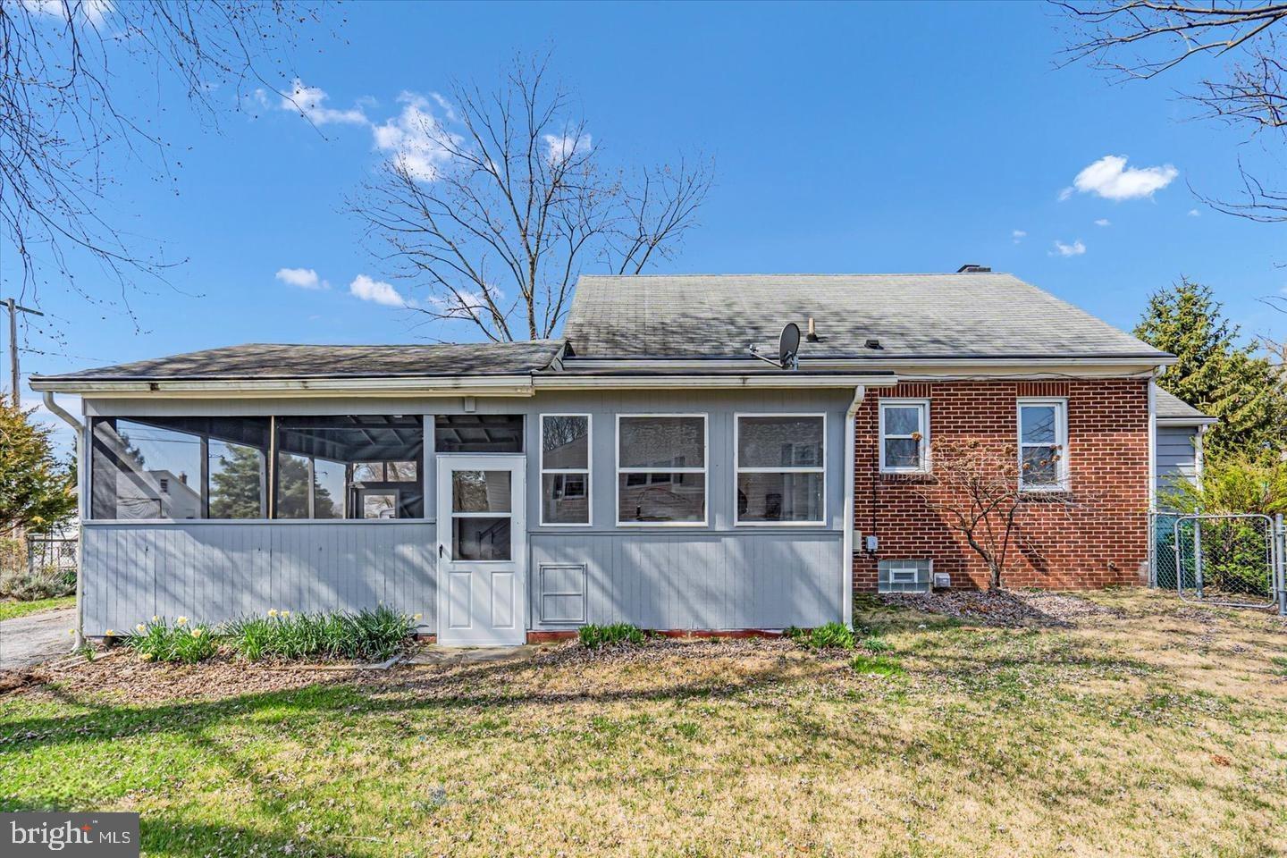 611 WEST DRIVE