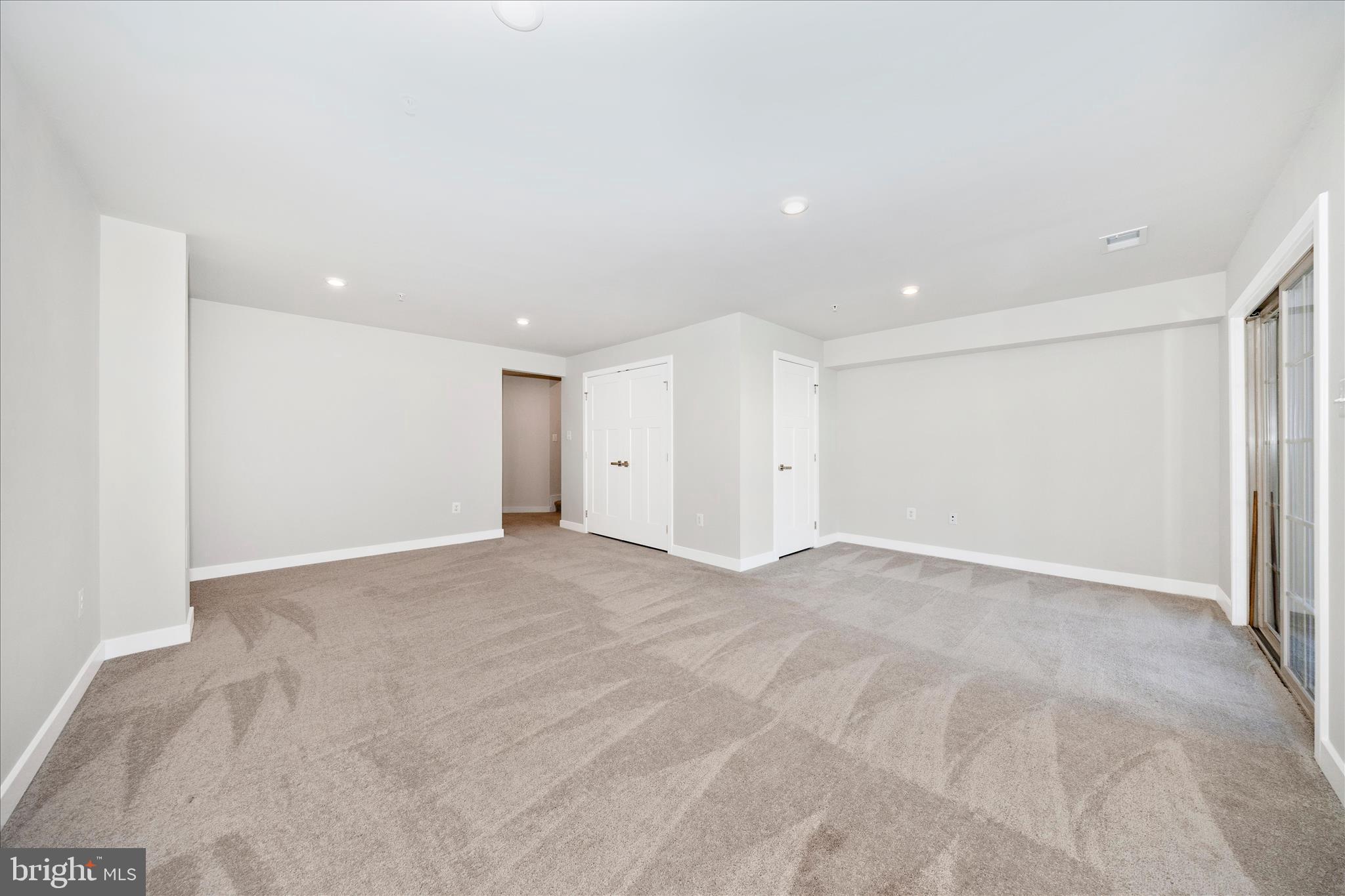 LAKE LINGANORE - Residential