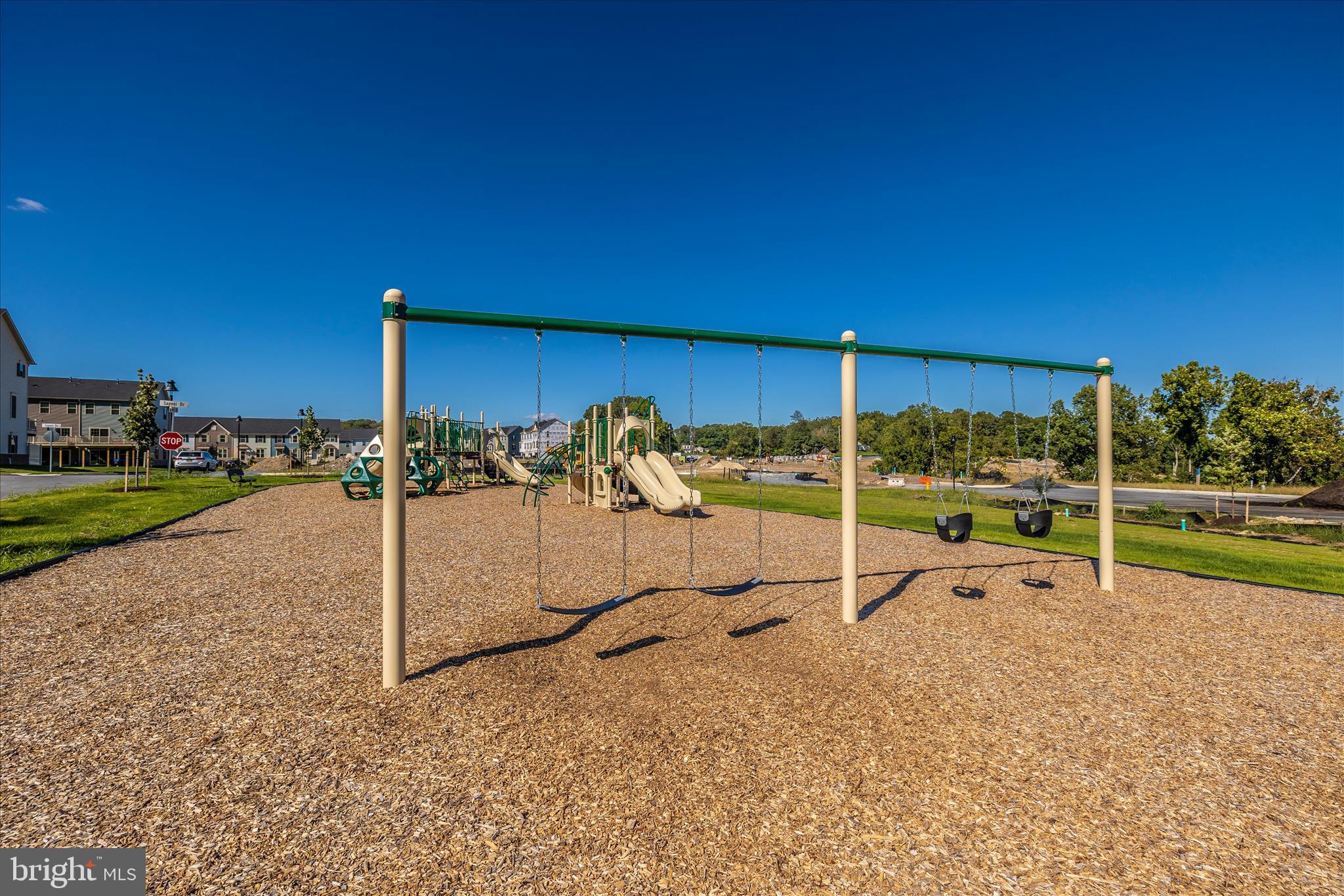 LAKE LINGANORE - Residential