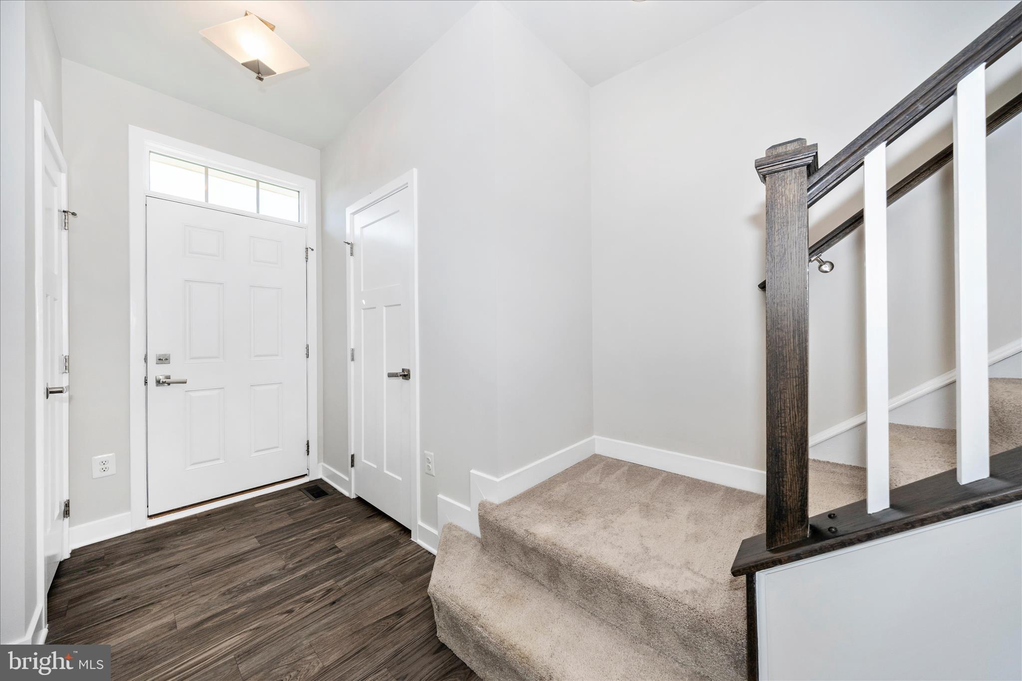 LAKE LINGANORE - Residential