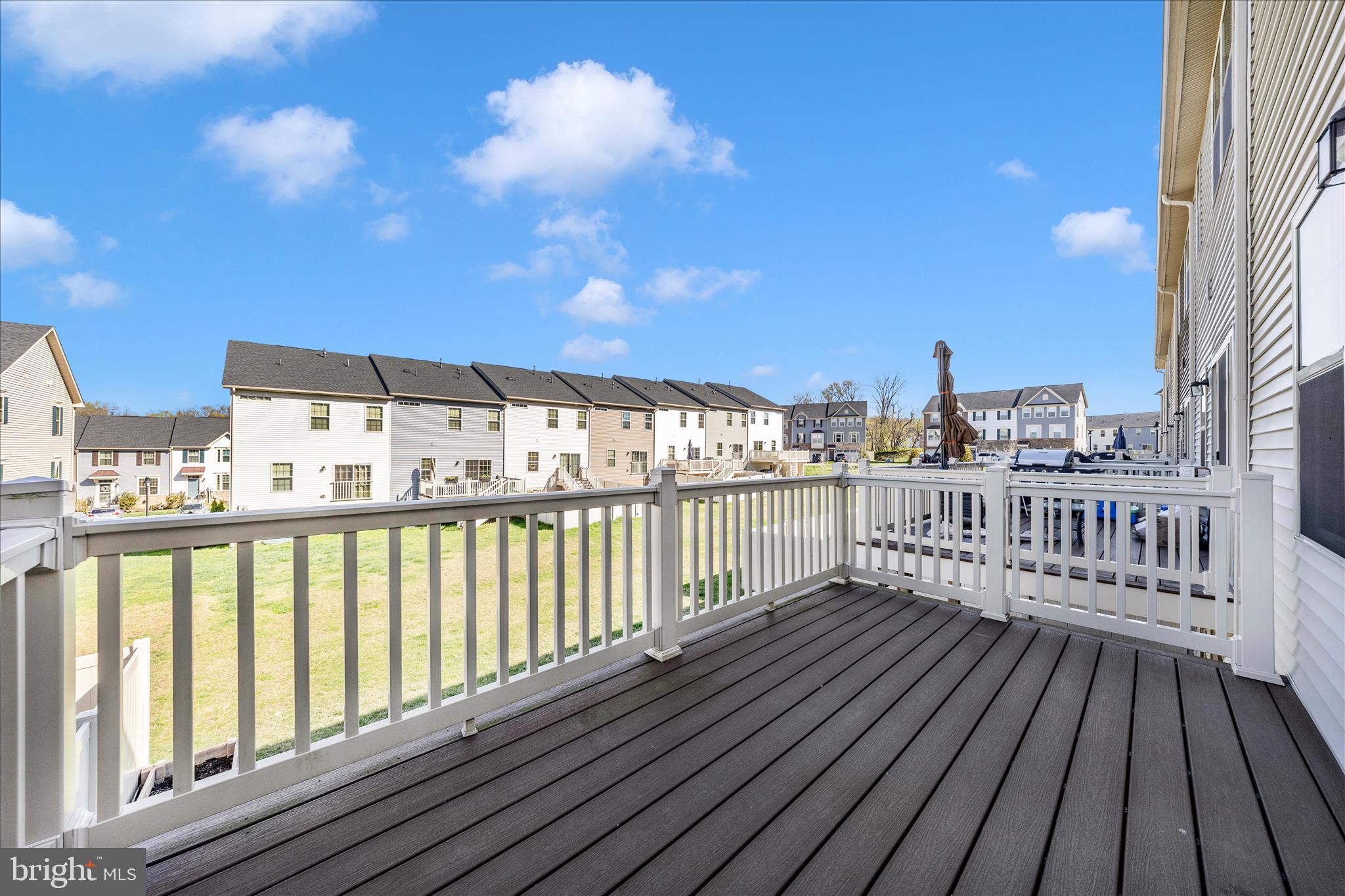 LAKE LINGANORE - Residential