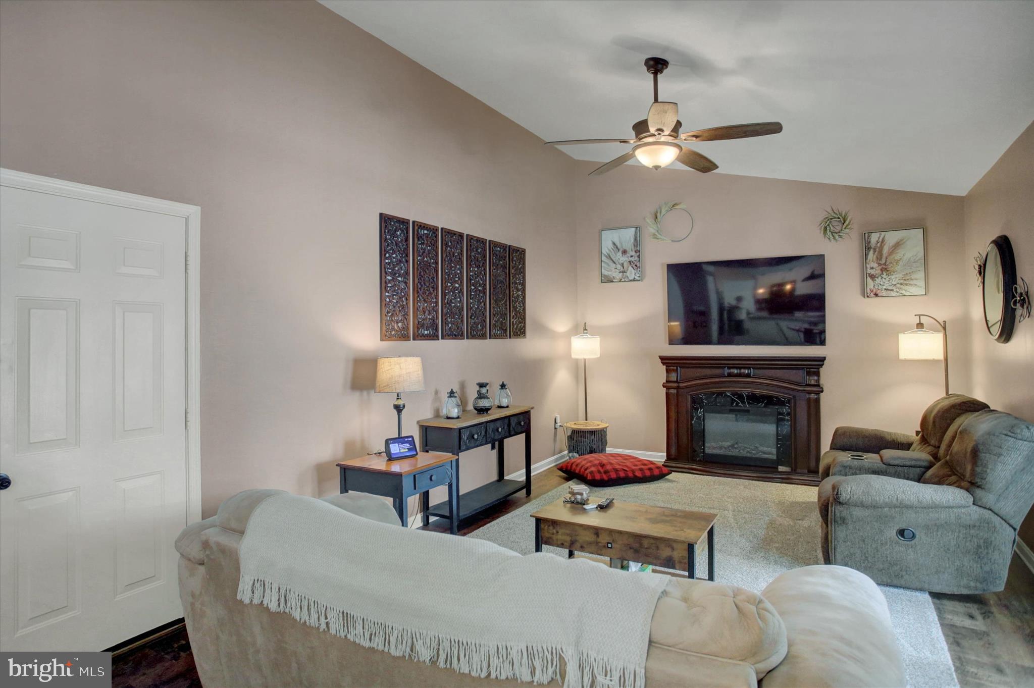 RIDGEVIEW - Residential