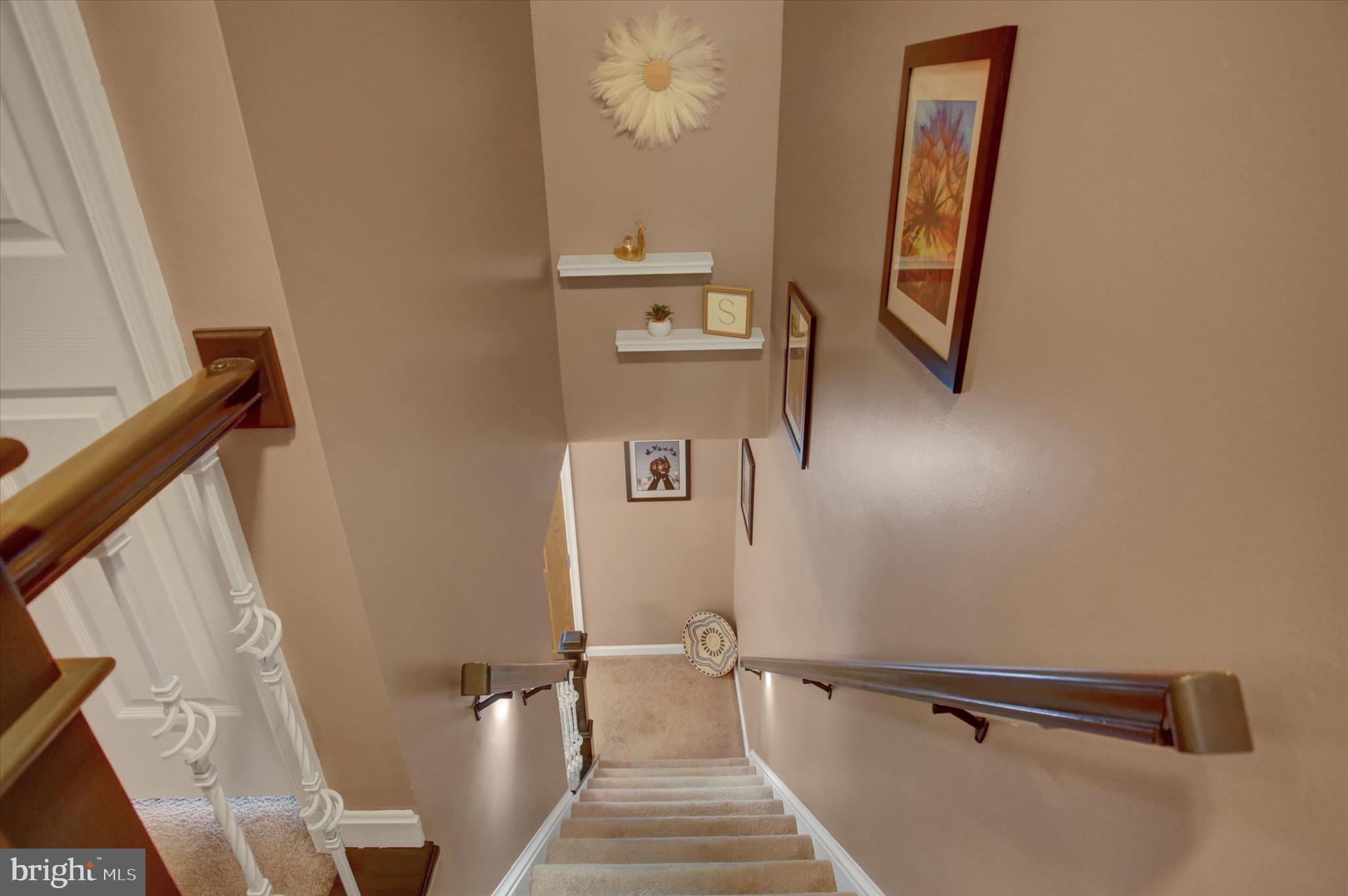 RIDGEVIEW - Residential