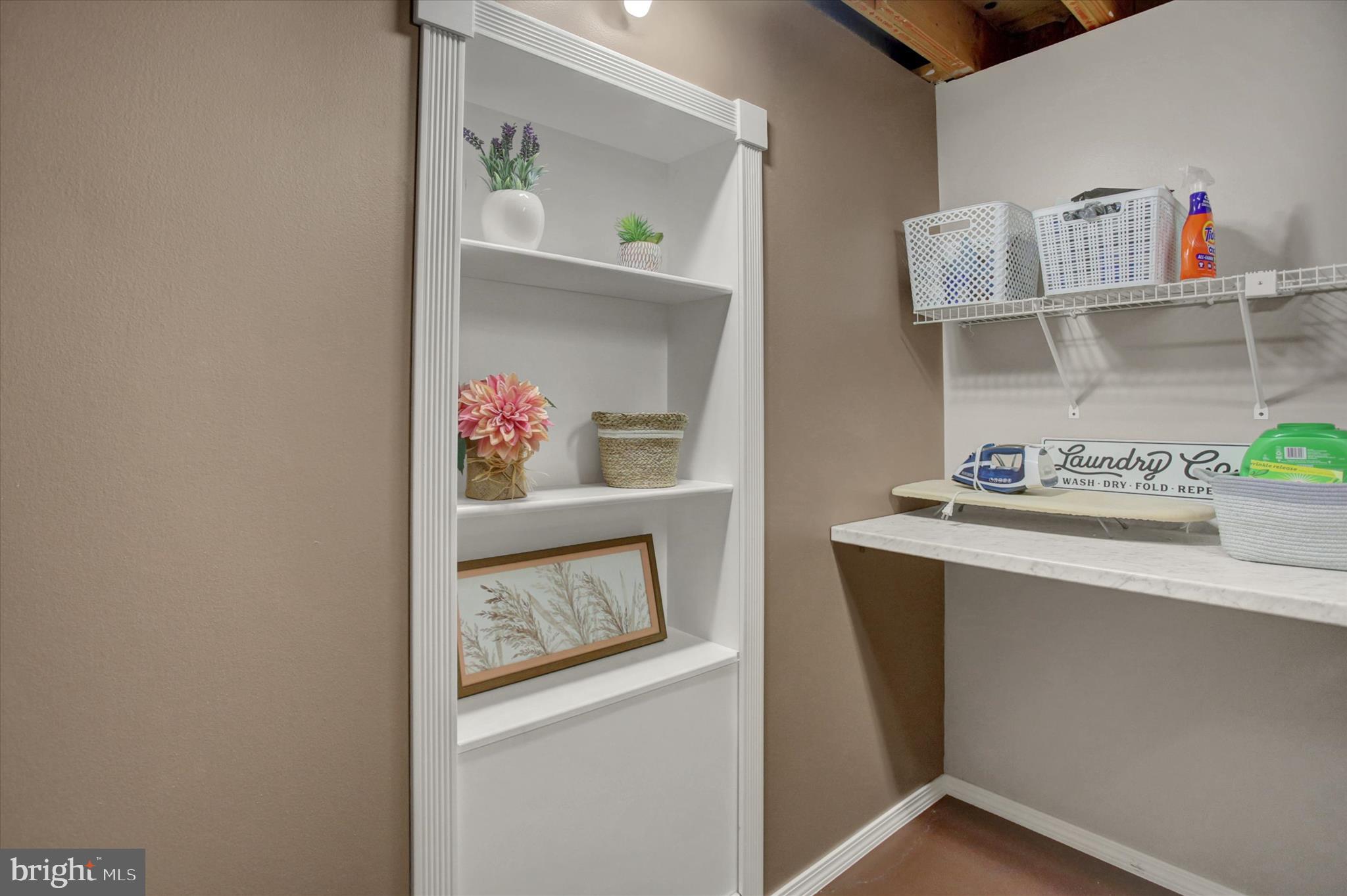 RIDGEVIEW - Residential