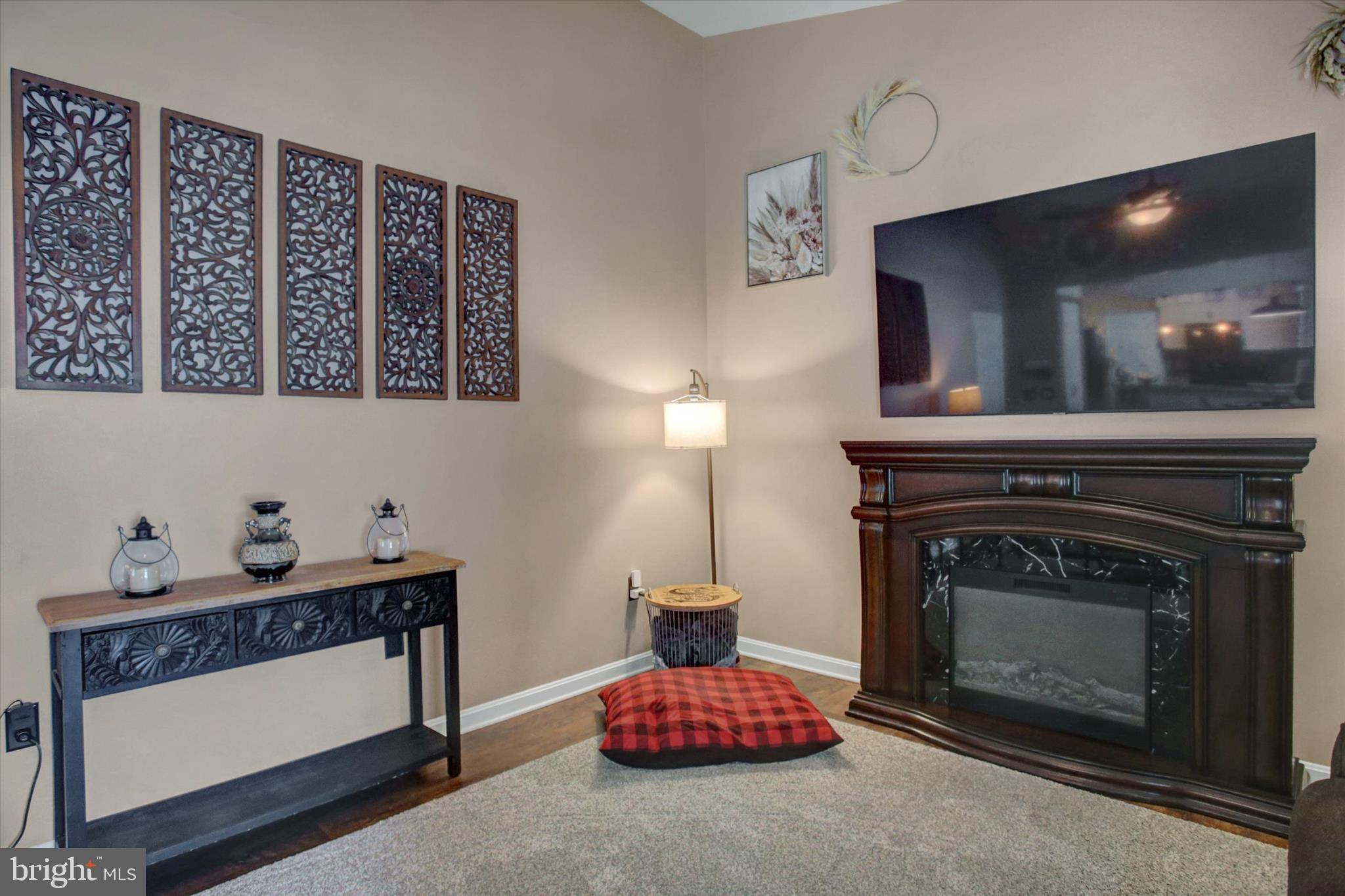 RIDGEVIEW - Residential